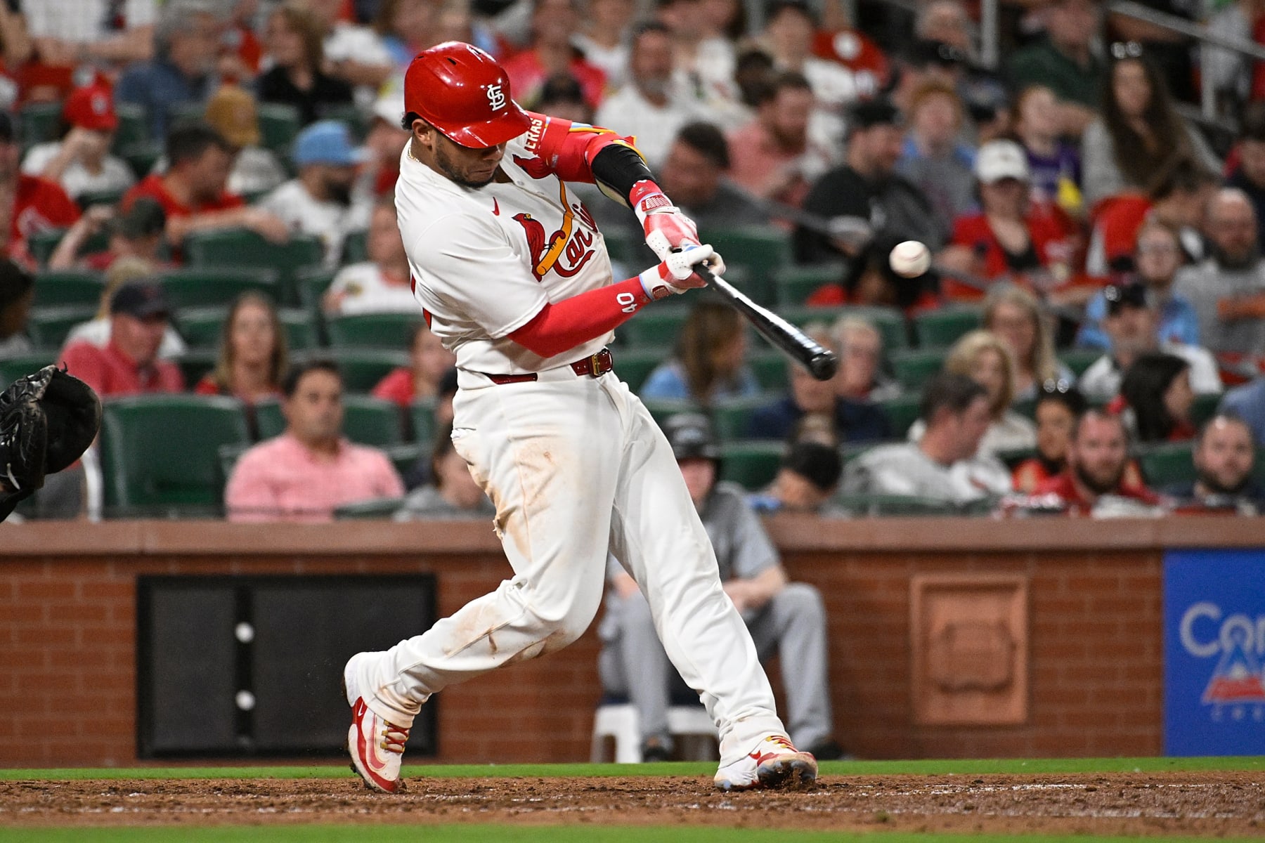 ST LOUIS, MISSOURI - MAY 3: Willson Contreras #40 of the St. Louis Cardinals hits a single against the Chicago White Sox in the seventh inning at Busch Stadium on May 3, 2024 in St Louis, Missouri. (Photo by Joe Puetz/Getty Images)