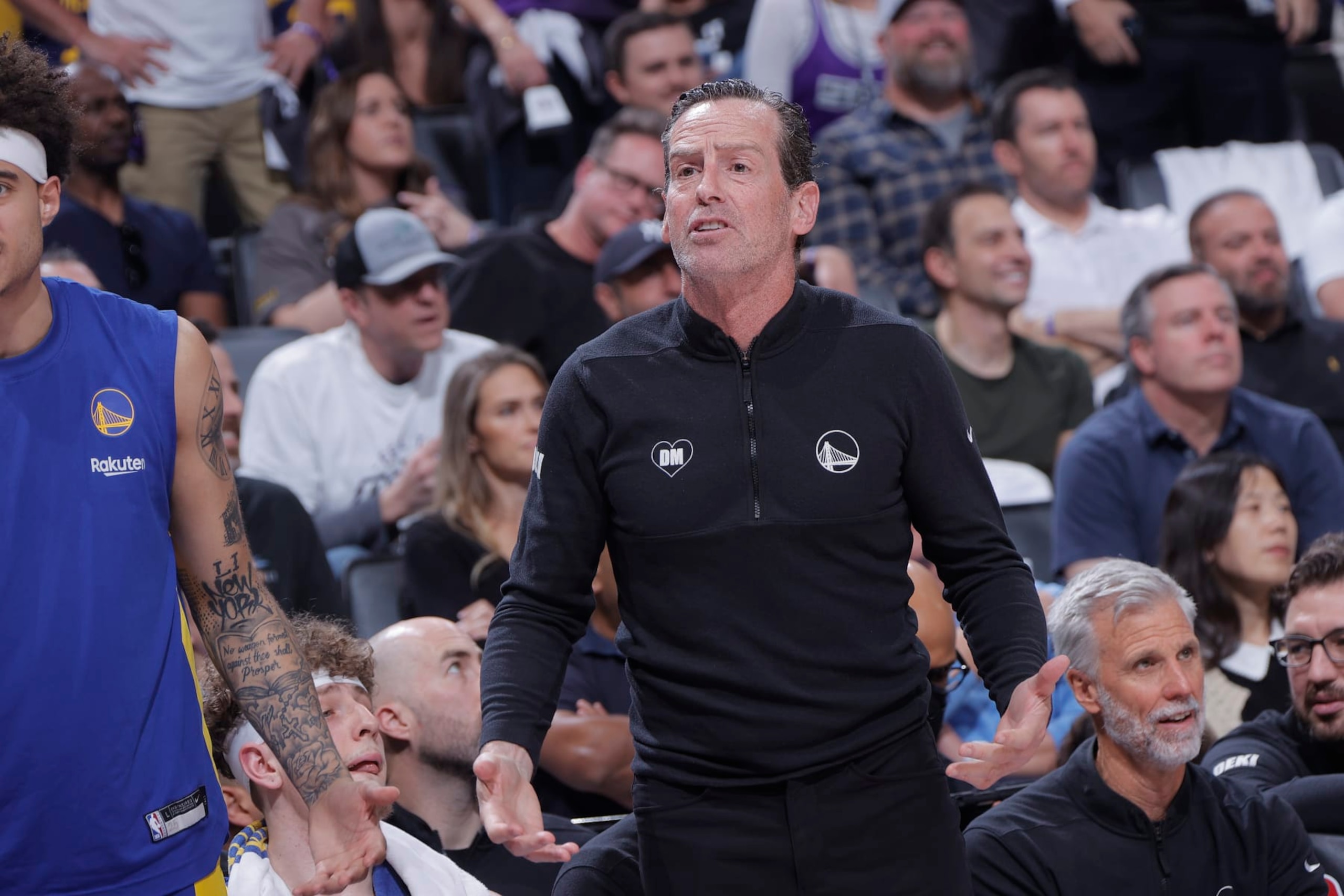 SACRAMENTO, CA - APRIL 16: Assistant Coach Kenny Atkinson of the Golden State Warriors coaches during the game against the Sacramento Kings during the 2024 Play-In Tournament on April 16, 2024 at Golden 1 Center in Sacramento, California. NOTE TO USER: User expressly acknowledges and agrees that, by downloading and or using this photograph, User is consenting to the terms and conditions of the Getty Images Agreement. Mandatory Copyright Notice: Copyright 2024 NBAE (Photo by Rocky Widner/NBAE via Getty Images) SACRAMENTO, CA - APRIL 16: Assistant Coach Kenny Atkinson of the Golden State Warriors coaches during the game against the Sacramento Kings during the 2024 Play-In Tournament on April 16, 2024 at Golden 1 Center in Sacramento, California. NOTE TO USER: User expressly acknowledges and agrees that, by downloading and or using this photograph, User is consenting to the terms and conditions of the Getty Images Agreement. Mandatory Copyright Notice: Copyright 2024 NBAE (Photo by Rocky Widner/NBAE via Getty Images)