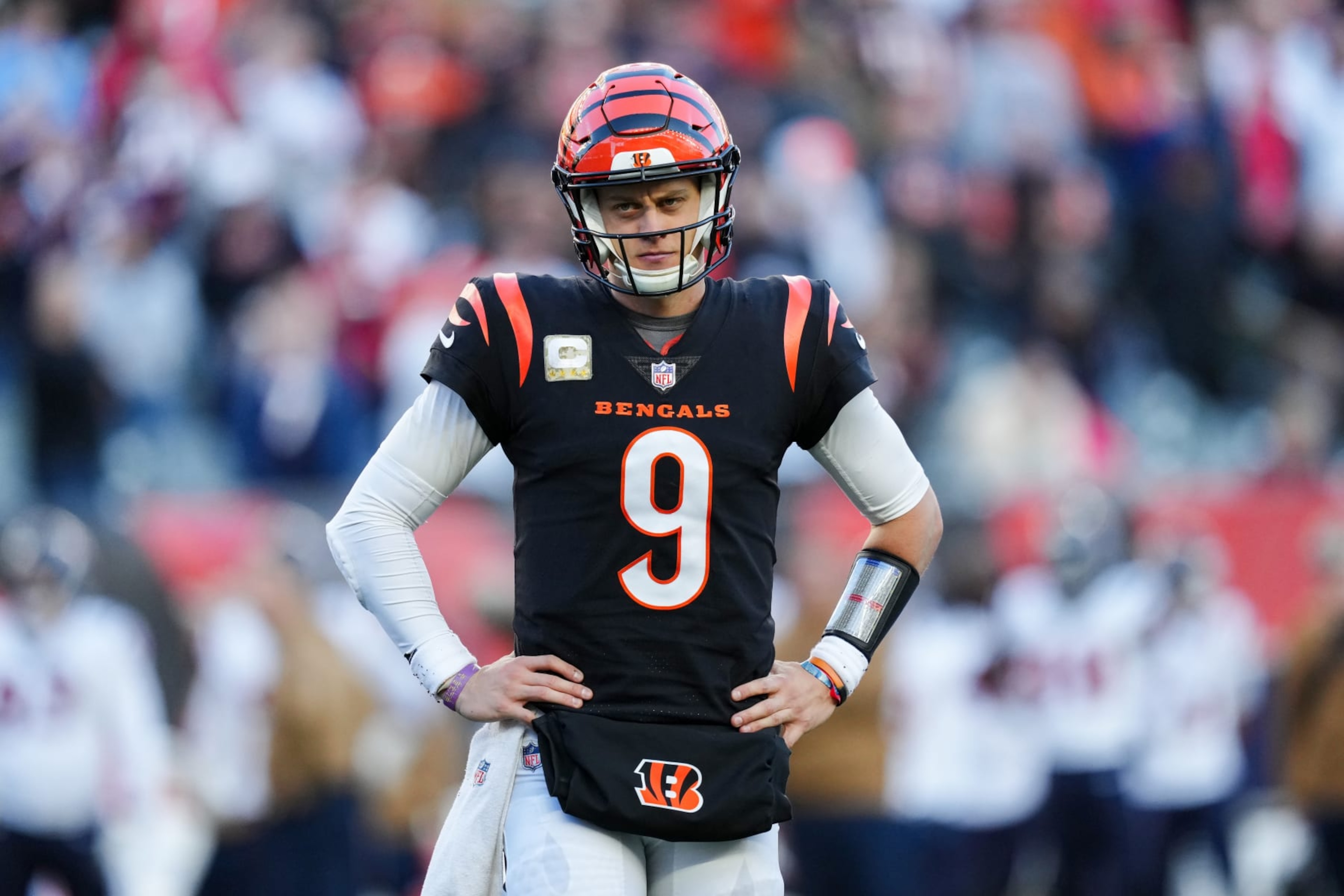 CINCINNATI, OHIO - NOVEMBER 12: Joe Burrow #9 of the Cincinnati Bengals looks on in the fourth quarter against the Houston Texans at Paycor Stadium on November 12, 2023 in Cincinnati, Ohio. (Photo by Dylan Buell/Getty Images) CINCINNATI, OHIO - NOVEMBER 12: Joe Burrow #9 of the Cincinnati Bengals looks on in the fourth quarter against the Houston Texans at Paycor Stadium on November 12, 2023 in Cincinnati, Ohio. (Photo by Dylan Buell/Getty Images)