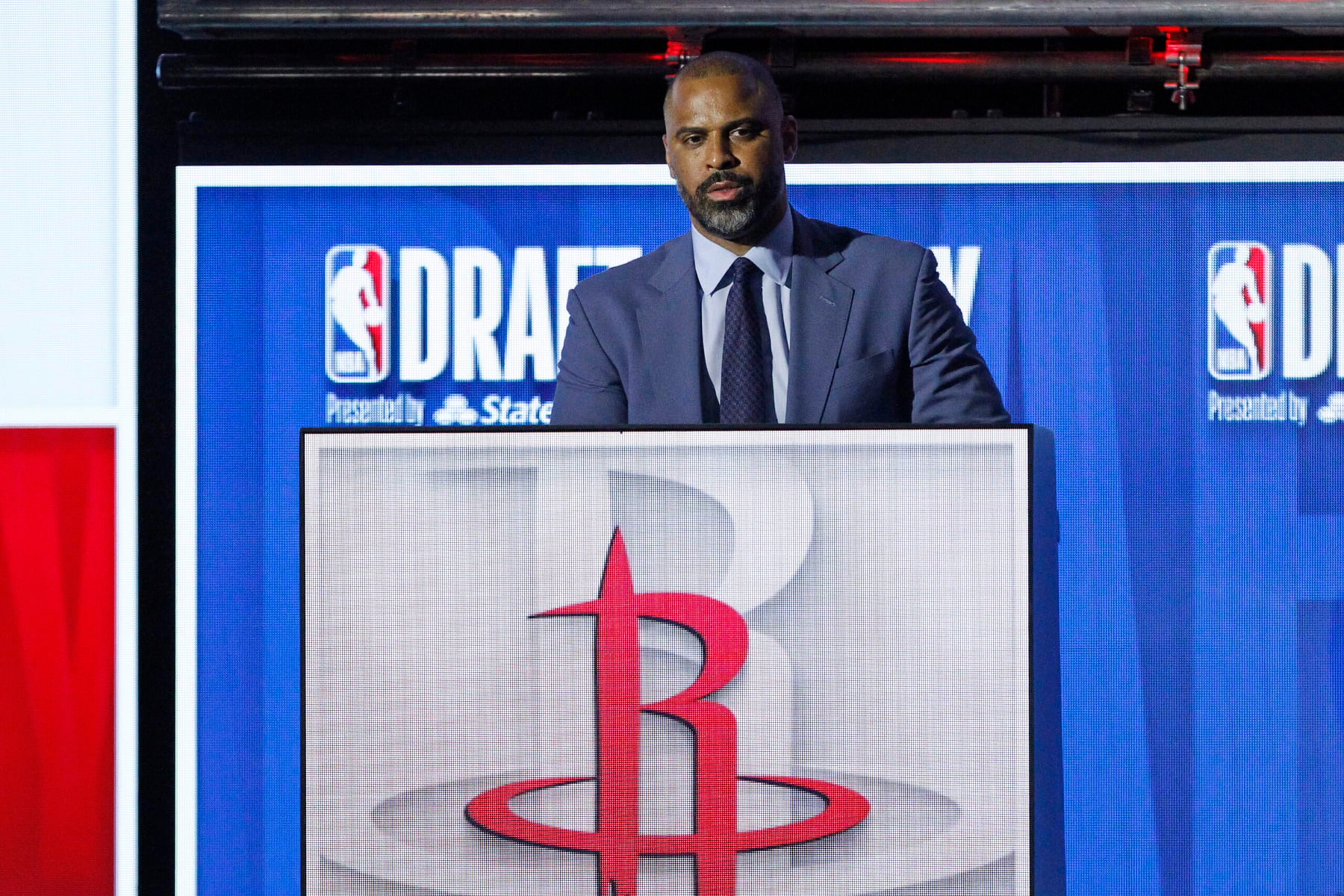 Rockets head coach Ime Udoka