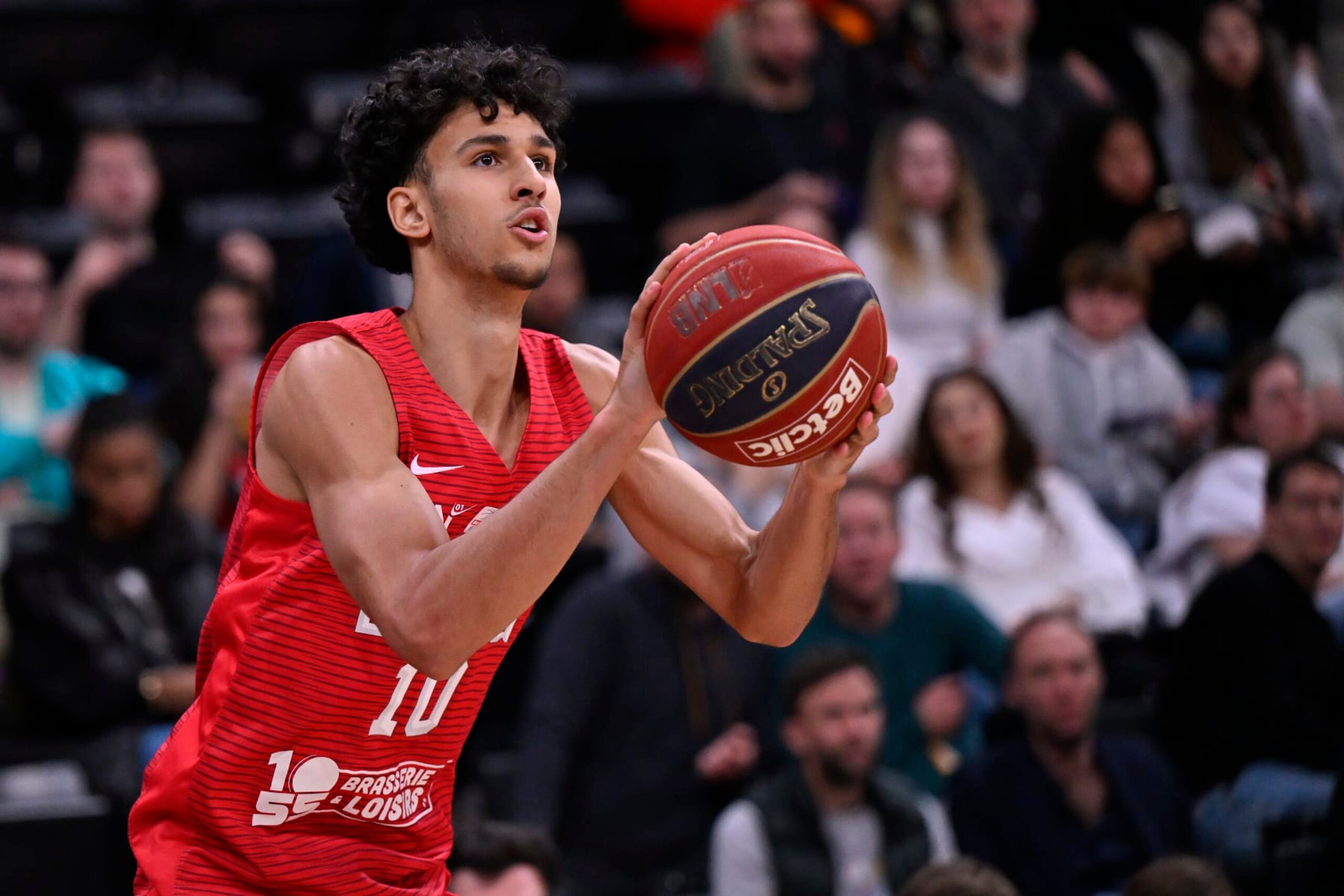 PARIS, FRANCE - APRIL 28: Zaccharie Risacher of Bourg en Bresse Basket takes a jump shoot during the Betclic Elite match between Paris and Bourg en Bresse Basket at Adidas Arena on April 28, 2024 in Paris, France. (Photo by Aurelien Meunier/Getty Images) PARIS, FRANCE - APRIL 28: Zaccharie Risacher of Bourg en Bresse Basket takes a jump shoot during the Betclic Elite match between Paris and Bourg en Bresse Basket at Adidas Arena on April 28, 2024 in Paris, France. (Photo by Aurelien Meunier/Getty Images)