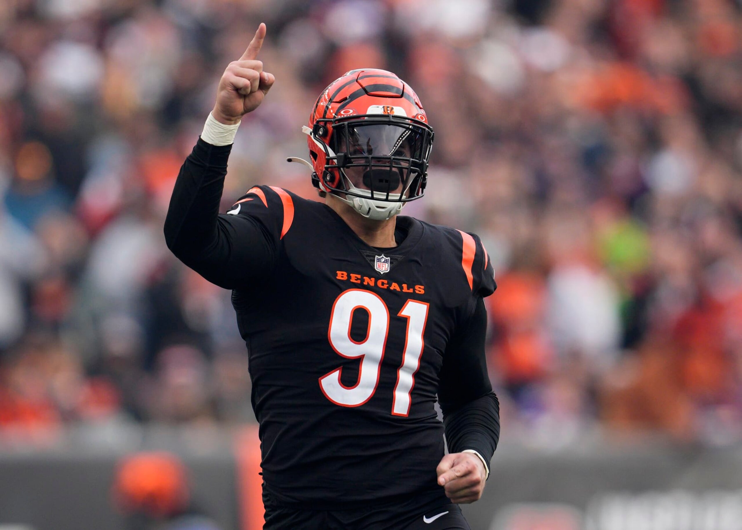 CINCINNATI, OHIO - DECEMBER 16: Trey Hendrickson #91 of the Cincinnati Bengals gestures during a NFL football game against the Minnesota Vikings at Paycor Stadium on December 16, 2023 in Cincinnati, Ohio. (Photo by Jeff Dean/Getty Images)