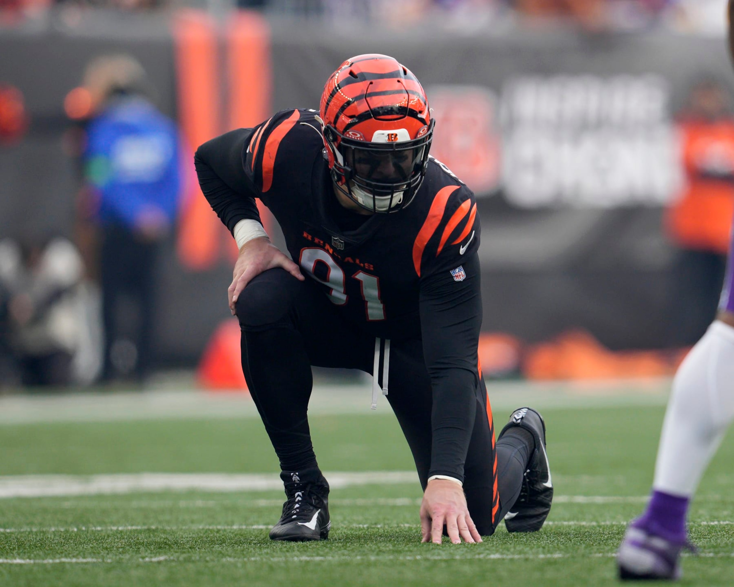 CINCINNATI, OHIO - DECEMBER 16: Trey Hendrickson #91 of the Cincinnati Bengals takes a defensive stance during a NFL football game against the Minnesota Vikings at Paycor Stadium on December 16, 2023 in Cincinnati, Ohio. (Photo by Jeff Dean/Getty Images)