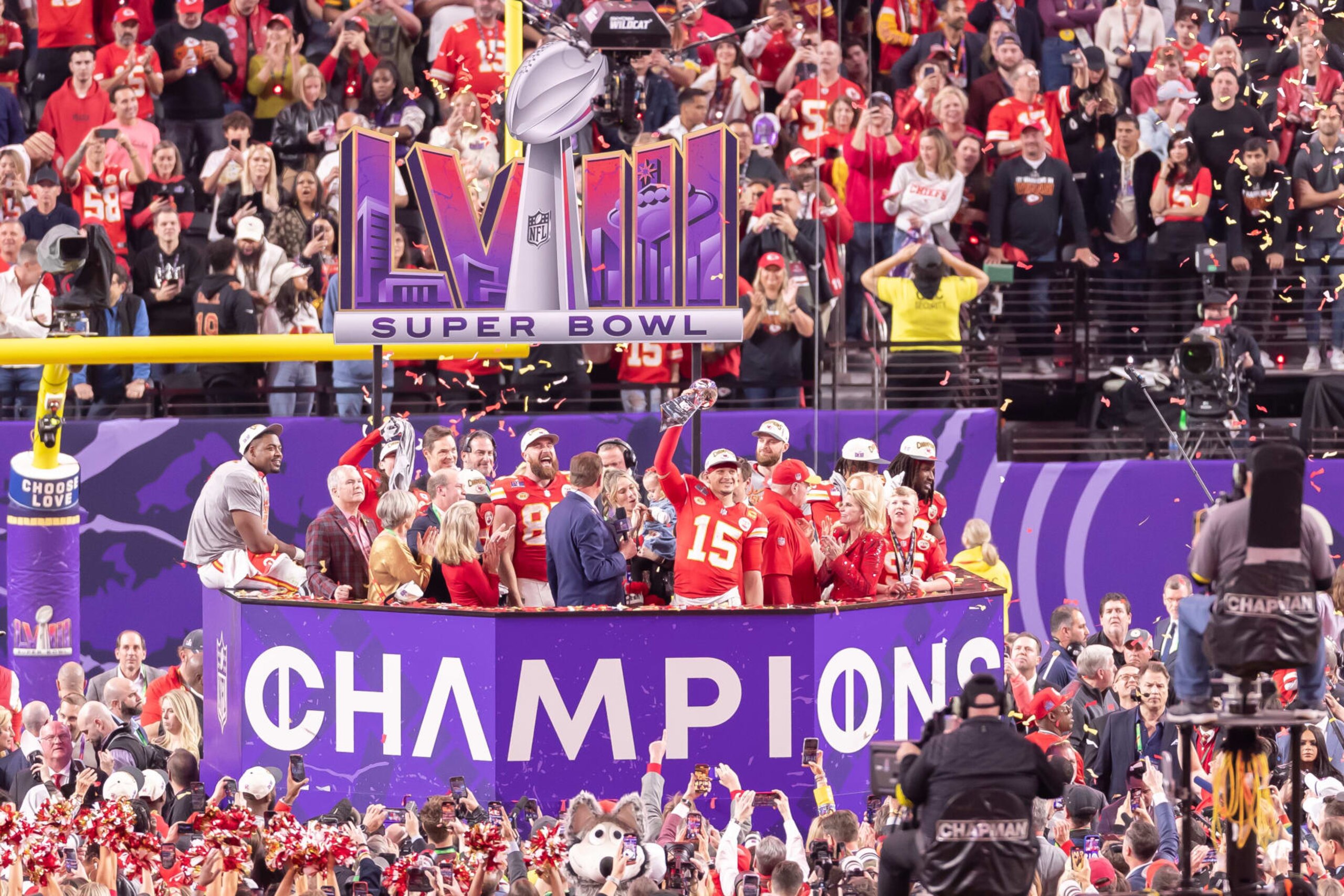 LAS VEGAS, NEVADA - FEBRUARY 11: Patrick Mahomes of Kansas City Chiefs lifts the Heisman-Trophy after the Super Bowl LVIII match between San Francisco 49ers and Kansas City Chiefs at Allegiant Stadium on February 11, 2024 in Las Vegas, Nevada. (Photo by Mario Hommes/DeFodi Images via Getty Images)