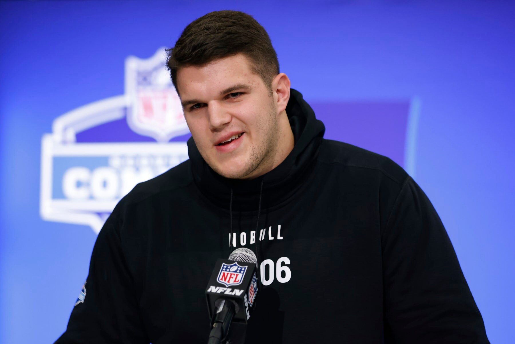New Buccaneers OL Graham Barton