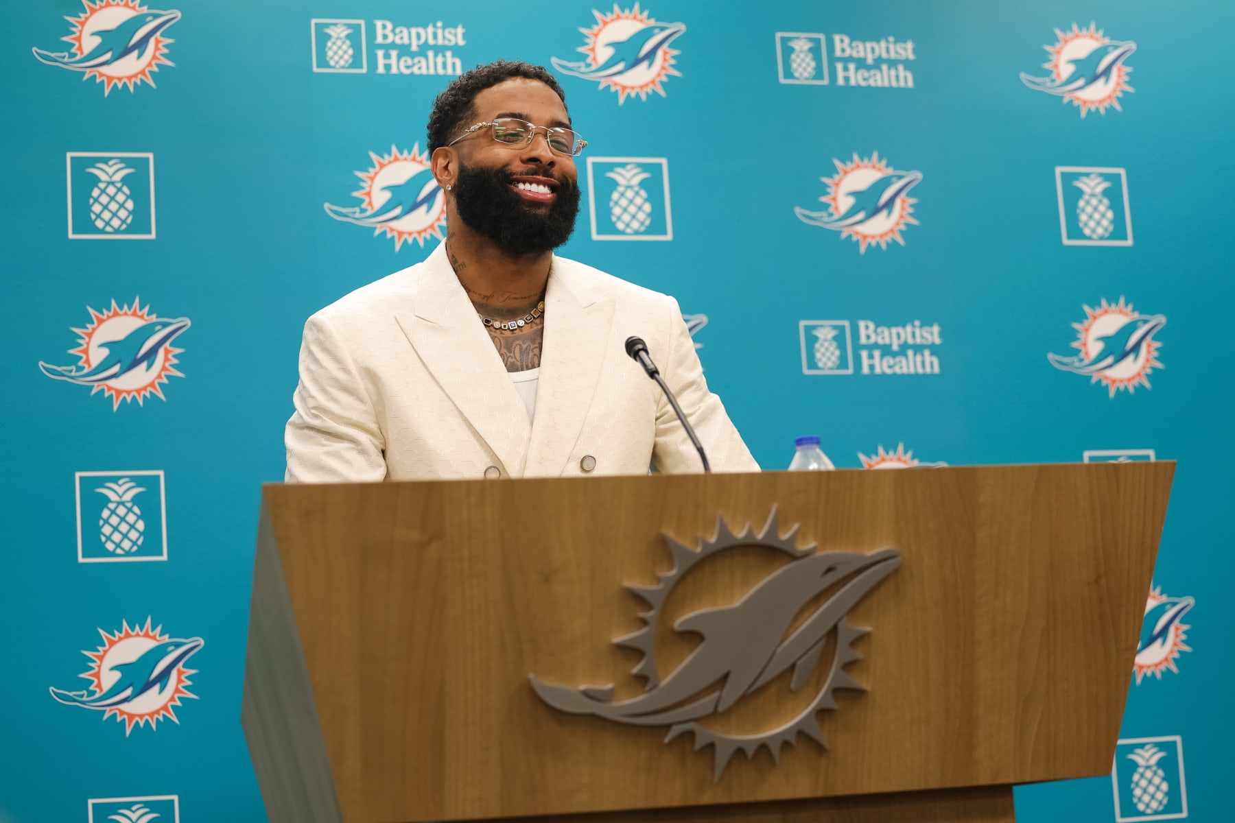 MIAMI GARDENS, FLORIDA - MAY 15: Odell Beckham Jr. speaks during a press conference on May 15, 2024 in Miami Gardens, Florida.  (Photo by Carmen Mandato/Getty Images)