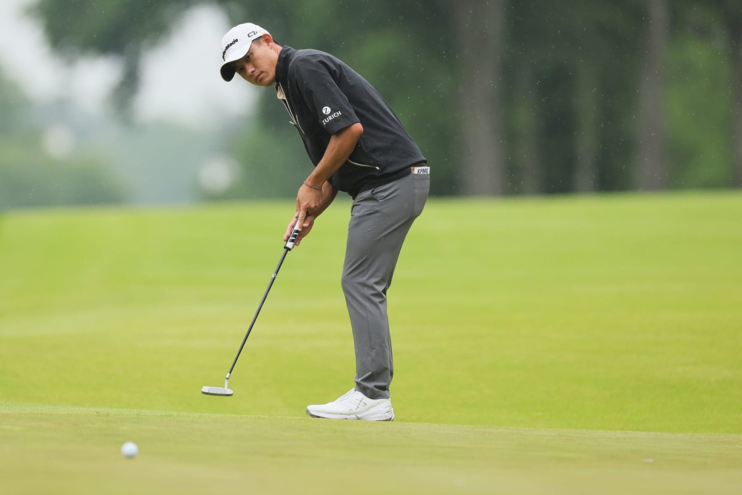 LOUISVILLE, KENTUCKY - MAY 17: Collin Morikawa of the United States putts on the tenth green during the second round of the 2024 PGA Championship at Valhalla Golf Club on May 17, 2024 in Louisville, Kentucky. (Photo by Andy Lyons/Getty Images)