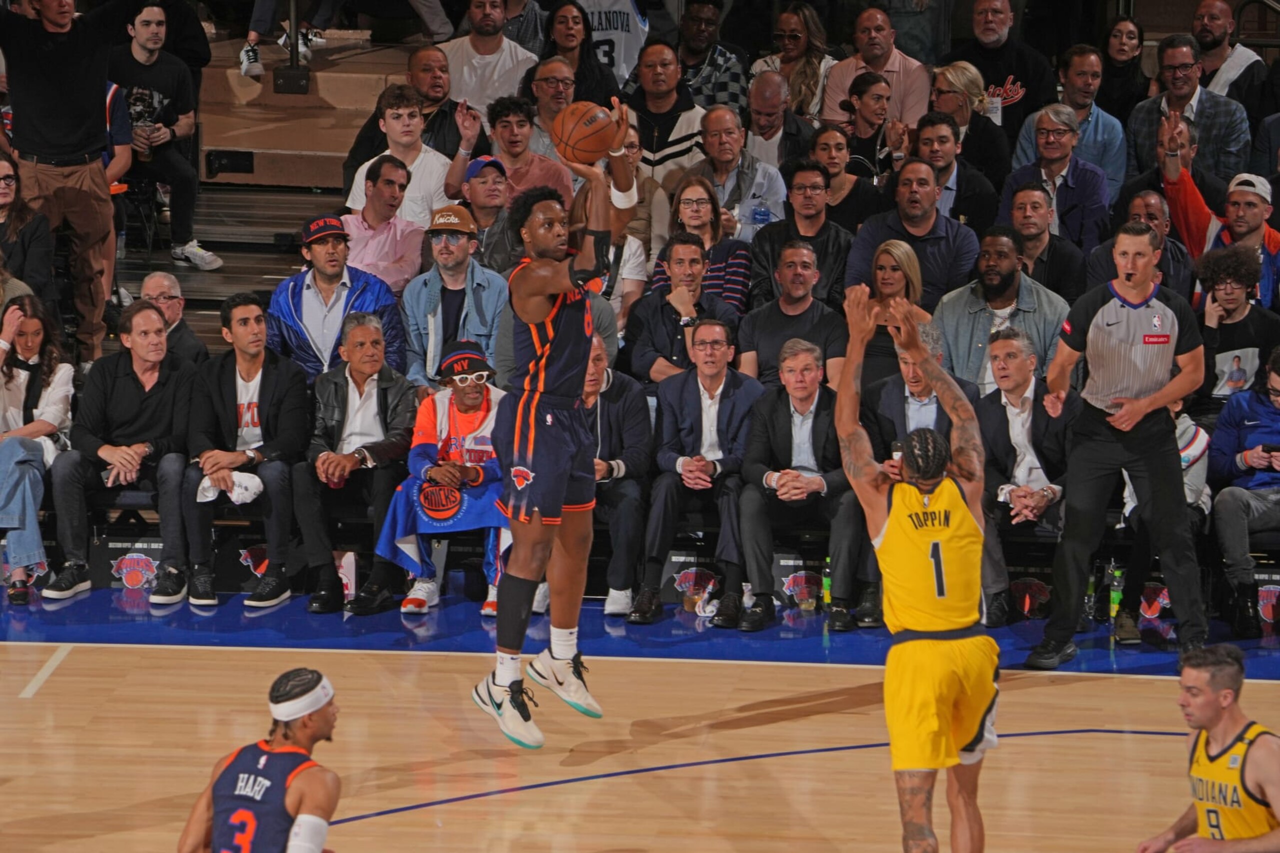 NEW YORK, NY - MAY 8: OG Anunoby #8 of the New York Knicks shoots a three point basket during the game against the Indiana Pacers during Round 2 Game 2 of the 2024 NBA Playoffs on May 8, 2024 at Madison Square Garden in New York City, New York.  NOTE TO USER: User expressly acknowledges and agrees that, by downloading and or using this photograph, User is consenting to the terms and conditions of the Getty Images License Agreement. Mandatory Copyright Notice: Copyright 2024 NBAE  (Photo by Jesse D. Garrabrant/NBAE via Getty Images)
