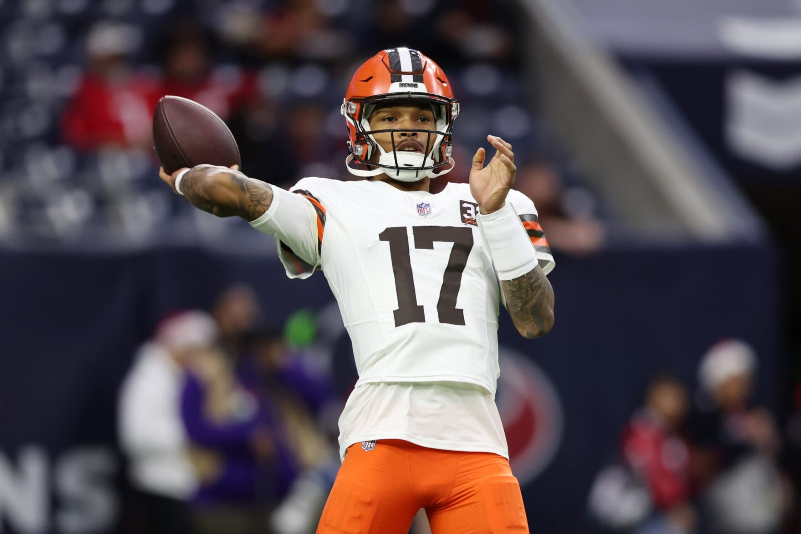 HOUSTON, TEXAS - DECEMBER 24:  Dorian Thompson-Robinson #17 of the Cleveland Browns warms up prior to the game against the Houston Texans at NRG Stadium on December 24, 2023 in Houston, Texas. (Photo by Tim Warner/Getty Images)