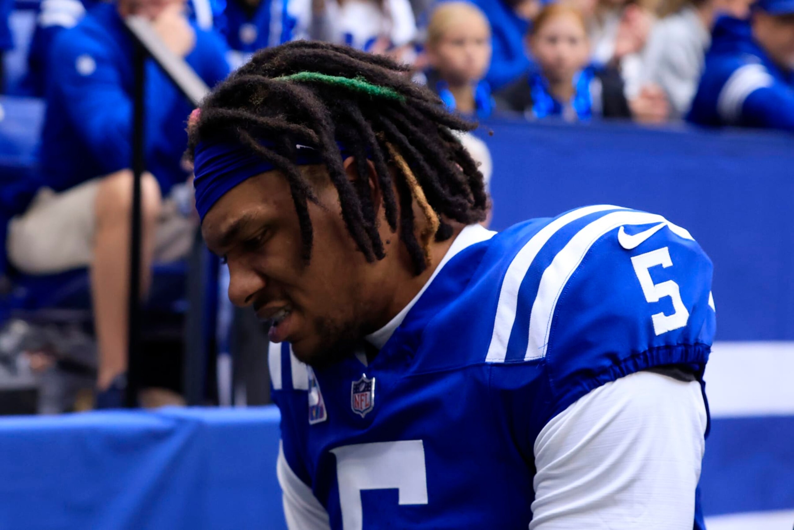INDIANAPOLIS, INDIANA - OCTOBER 08: Anthony Richardson #5 of the Indianapolis Colts walks off the field with an injury in the game against the Tennessee Titans at Lucas Oil Stadium on October 08, 2023 in Indianapolis, Indiana. (Photo by Justin Casterline/Getty Images)