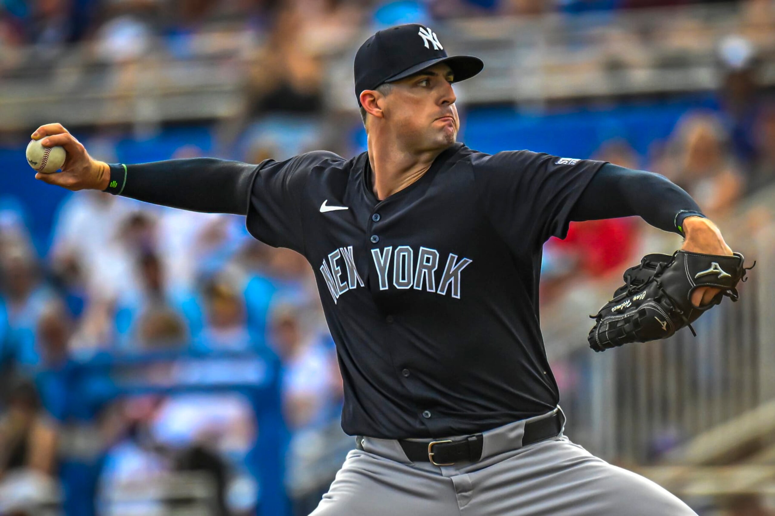 DUNEDIN, FLORIDA - MARCH 8: New York Yankees pitcher Clay Holmes throws against the Toronto Blue Jays during a MLB spring training game at TD Ballpark, on March 8, 2024. In Dunedin, Florida (Miguel J. Rodriguez Carrillo/VIEWpress)
