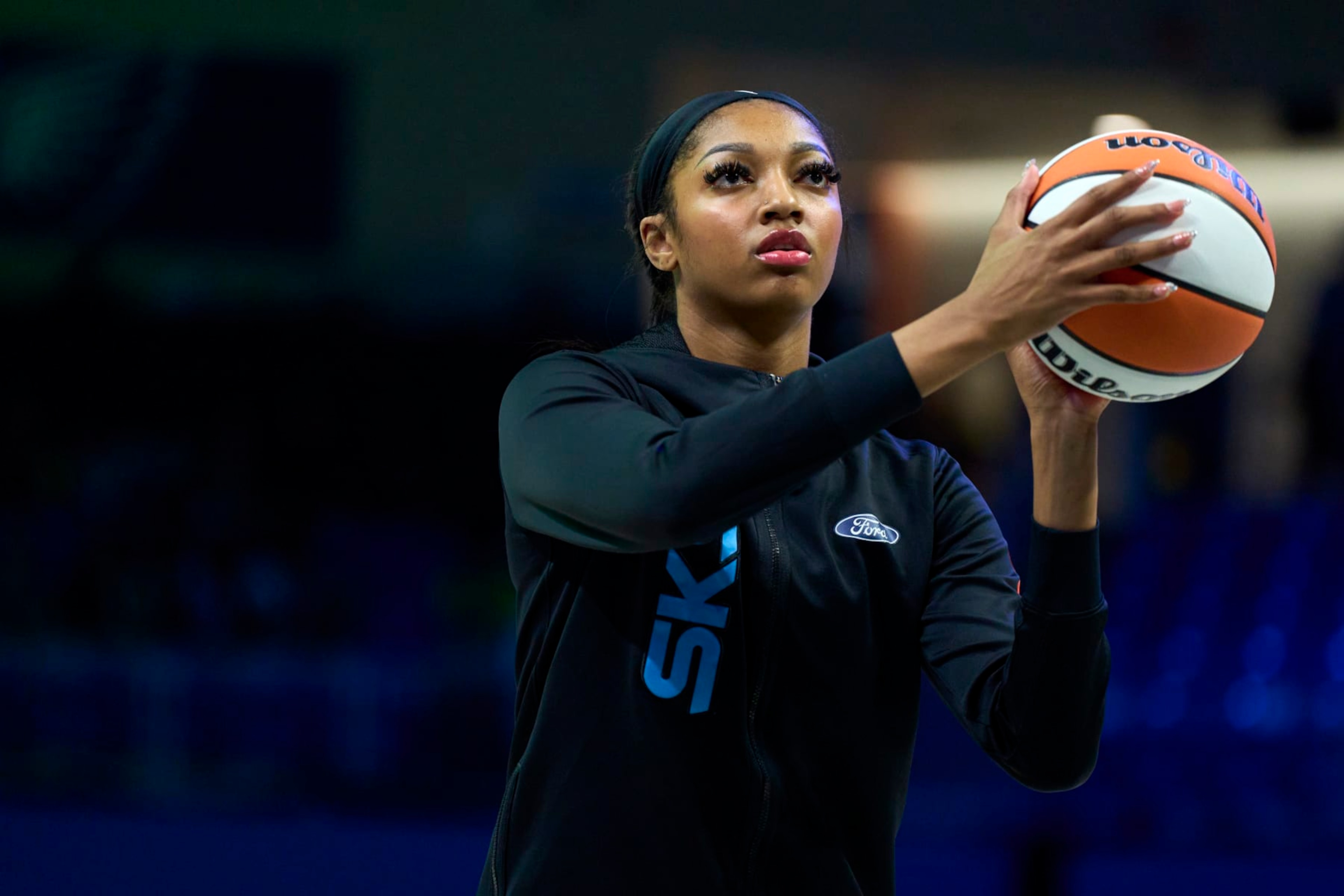 ARLINGTON, TEXAS - MAY 15: Angel Reese #5 of the Chicago Sky warms up before tipoff against the Dallas Wings at the College Park Center on May 15, 2024 in Arlington, Texas. NOTE TO USER: User expressly acknowledges and agrees that, by downloading and or using this photograph, User is consenting to the terms and conditions of the Getty Images License Agreement.  (Photo by Cooper Neill/Getty Images)
