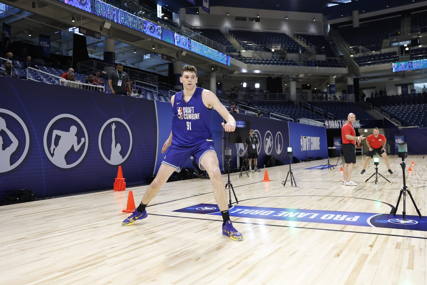 CHICAGO, IL - MAY 13: Donovan Clingan does the agility drill during the 2024 NBA Combine on May 13, 2024 at Wintrust Arena in Chicago, Illinois. NOTE TO USER: User expressly acknowledges and agrees that, by downloading and or using this photograph, User is consenting to the terms and conditions of the Getty Images License Agreement. Mandatory Copyright Notice: Copyright 2024 NBAE (Photo by Kamil Krzaczynski/NBAE via Getty Images)