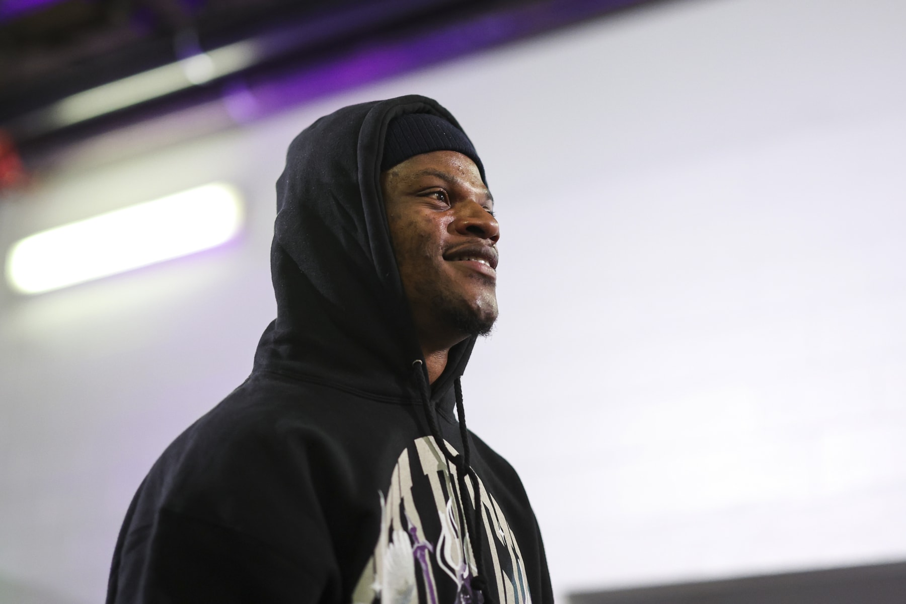 BALTIMORE, MD - JANUARY 28: Lamar Jackson #8 of the Baltimore Ravens arrives prior to the AFC Championship NFL football game against the Kansas City Chiefs at M&T Bank Stadium on January 28, 2024 in Baltimore, Maryland. (Photo by Perry Knotts/Getty Images)