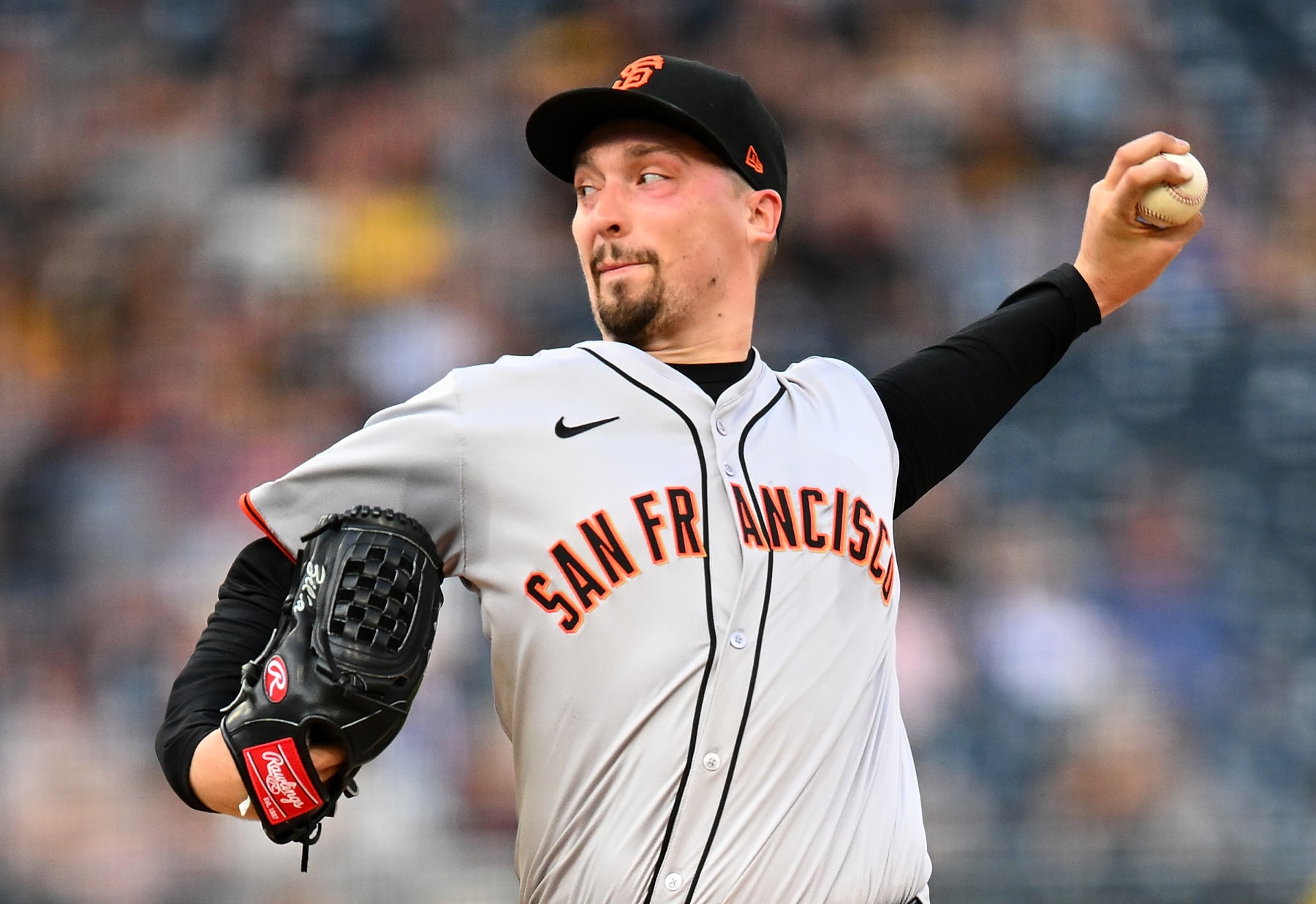 PITTSBURGH, PENNSYLVANIA - MAY 22:  Blake Snell #7 of the San Francisco Giants pitches during the second inning against the Pittsburgh Pirates at PNC Park on May 22, 2024 in Pittsburgh, Pennsylvania. (Photo by Joe Sargent/Getty Images)
