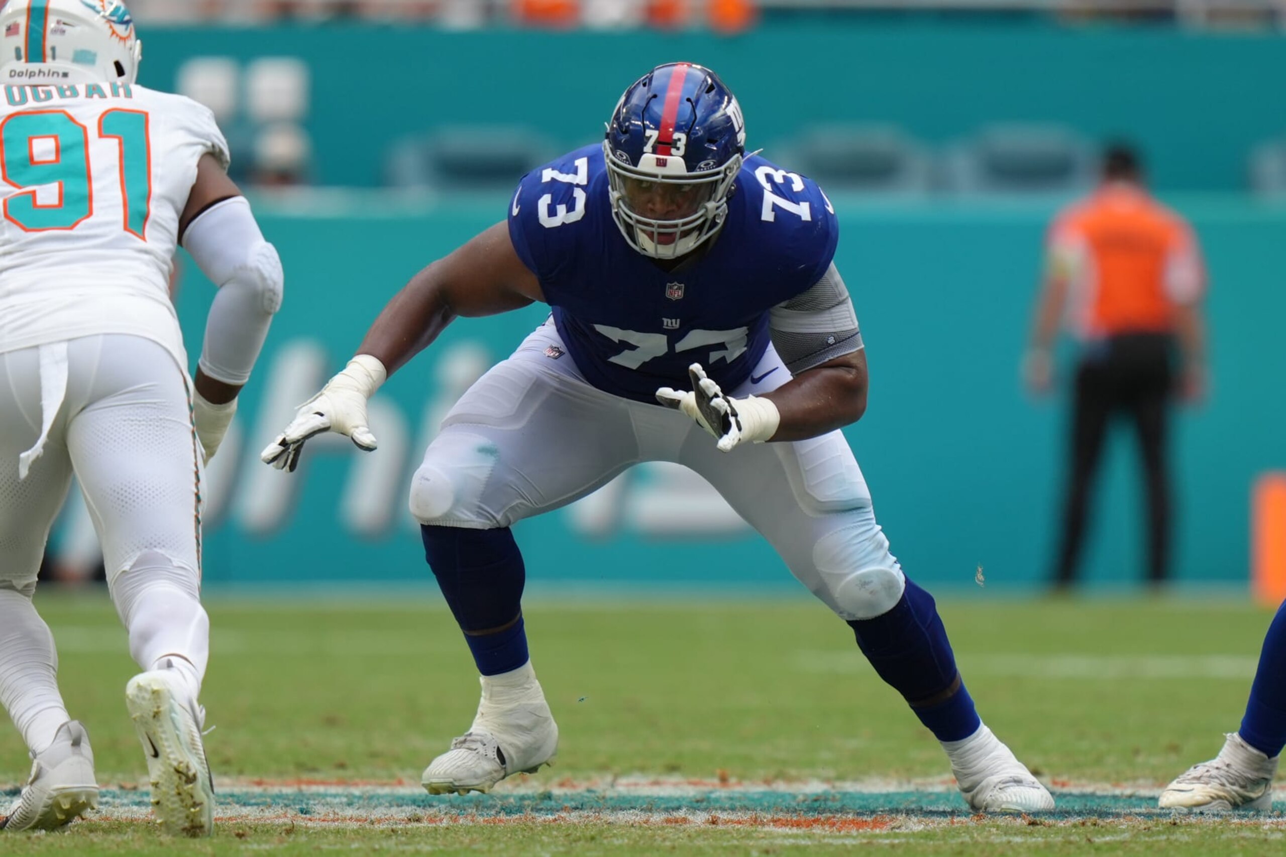 MIAMI GARDENS, FL - OCTOBER 08: New York Giants offensive tackle Evan Neal (73) looks to make a block during the game between the New York Giants and the Miami Dolphins on Sunday, October 8, 2023 at Hard Rock Stadium, Miami Gardens, Fla. (Photo by Peter Joneleit/Icon Sportswire via Getty Images)