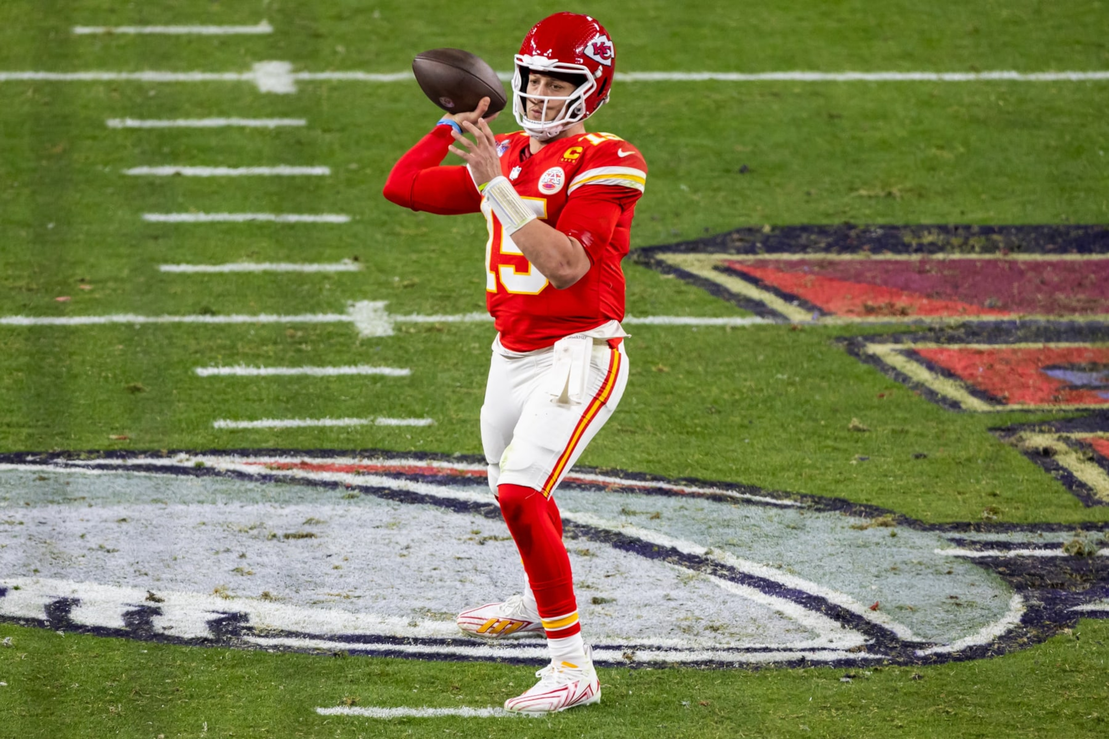 LAS VEGAS, NV - FEBRUARY 11: Kansas City Chiefs quarterback Patrick Mahomes (15) passes the ball during Super Bowl LVIII between the Kansas City Chiefs and the San Francisco 49ers on Sunday February 11, 2024 at Allegiant Stadium in Las Vegas, NV. (Photo by Nick Tre. Smith/Icon Sportswire via Getty Images) LAS VEGAS, NV - FEBRUARY 11: Kansas City Chiefs quarterback Patrick Mahomes (15) passes the ball during Super Bowl LVIII between the Kansas City Chiefs and the San Francisco 49ers on Sunday February 11, 2024 at Allegiant Stadium in Las Vegas, NV. (Photo by Nick Tre. Smith/Icon Sportswire via Getty Images)