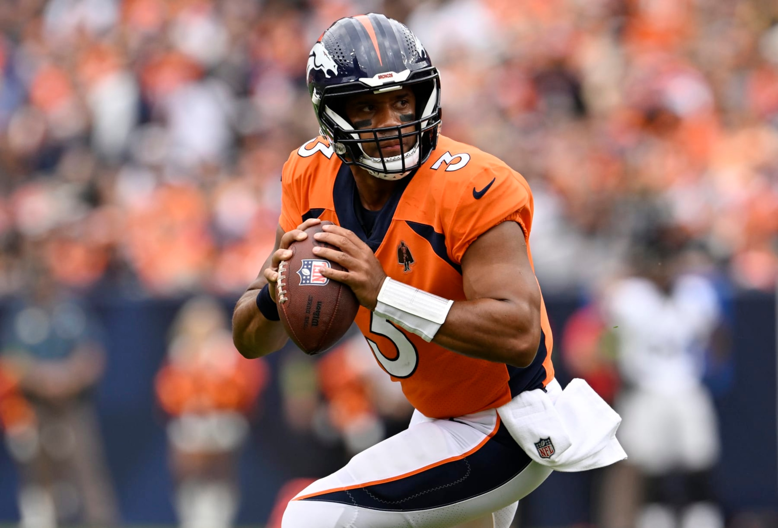 DENVER, COLORADO - AUGUST 10: Denver Broncos quarterback Russell Wilson (3) looks for Denver Broncos wide receiver Lil'Jordan Humphrey (17) in the end zone for the Broncos first touchdown during the first quarter at Empower Field on September 10, 2023 in Denver, Colorado. The Denver Broncos under new head coach Sean Payton took on divisional opponents the Las Vegas Raiders to start the 2023 NFL regular season. (Photo by RJ Sangosti/MediaNews Group/The Denver Post via Getty Images)