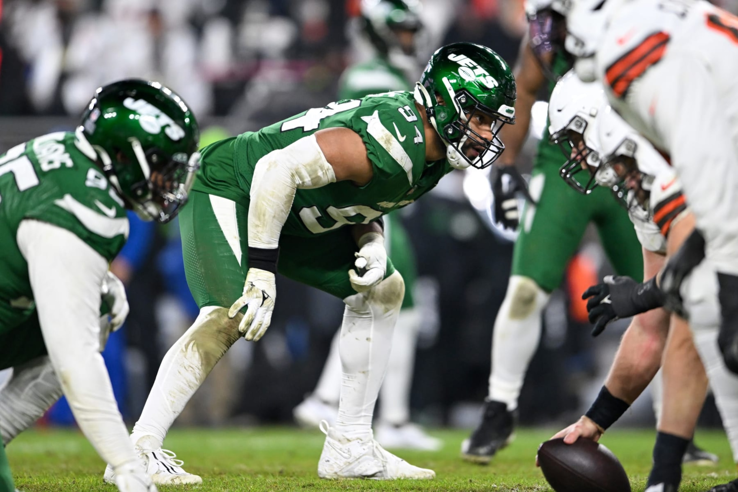 CLEVELAND, OHIO - DECEMBER 28: Solomon Thomas #94 of the New York Jets waits for the snap during the second half against the Cleveland Browns at Cleveland Browns Stadium on December 28, 2023 in Cleveland, Ohio. (Photo by Nick Cammett/Diamond Images via Getty Images)