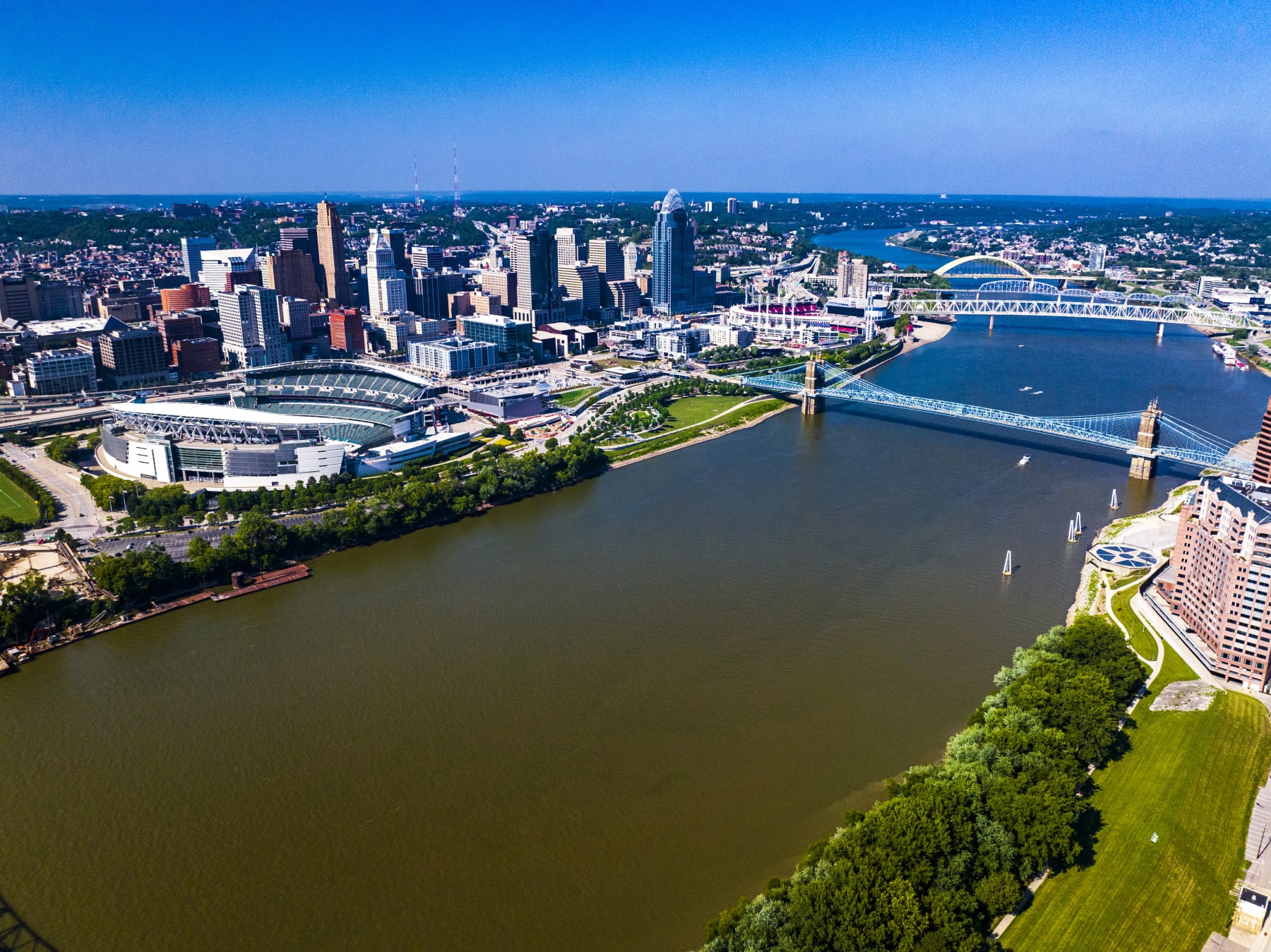 Aerial view of Suspension Bridges and James Roebling Bridge crossing Ohio River from Covington Kentucky to Cincinnati, Ohio. (Photo by: Joe Sohm/Visions of America/Universal Images Group via Getty Images)
