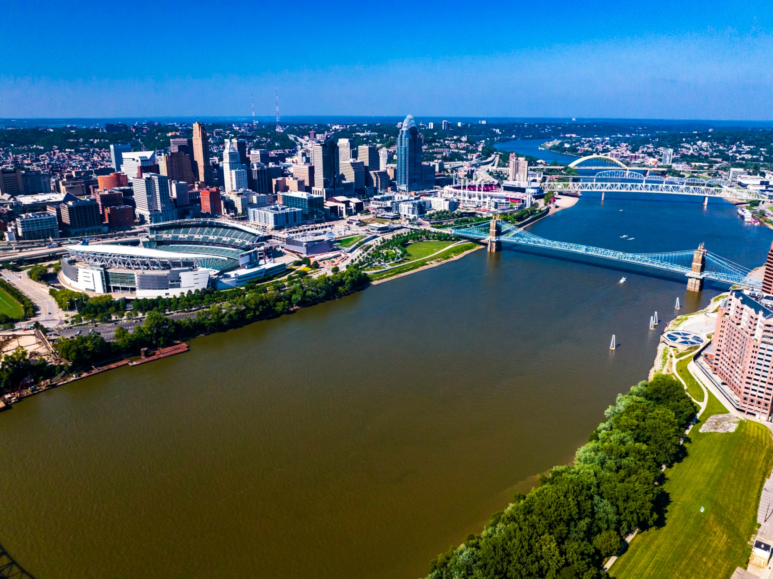 Aerial view of Suspension Bridges and James Roebling Bridge crossing Ohio River from Covington Kentucky to Cincinnati, Ohio. (Photo by: Joe Sohm/Visions of America/Universal Images Group via Getty Images)