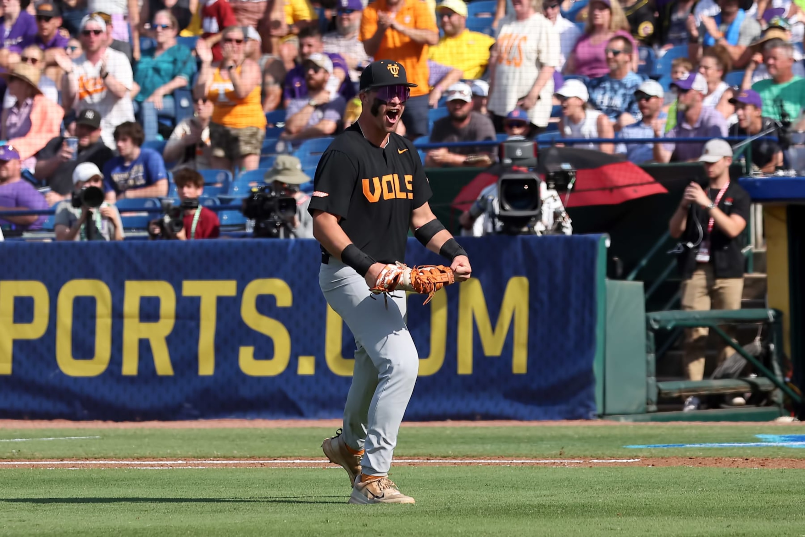 HOOVER, AL - MAY 26: Tennessee Volunteers first baseman Blake Burke (25) celebrates a successful pick off attempt during the 2024 SEC Baseball Tournament championship game between the Tennessee Volunteers and the LSU Tigers on May 26, 2024 at the Hoover Metropolitan Stadium in Hoover, Alabama. (Photo by Michael Wade/Icon Sportswire via Getty Images)