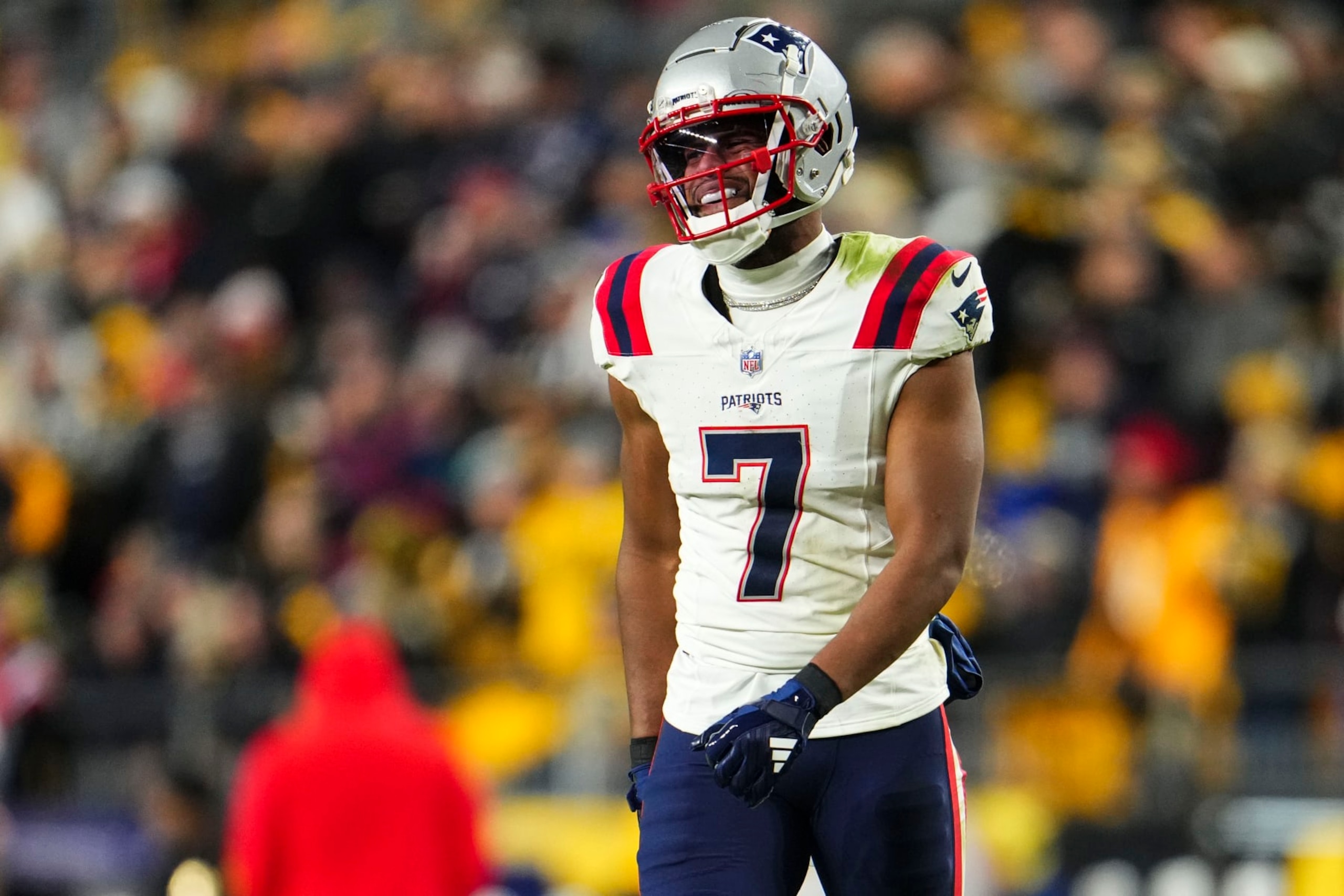 PITTSBURGH, PA - DECEMBER 07: JuJu Smith-Schuster #7 of the New England Patriots looks on from the field during an NFL football game against the Pittsburgh Steelers at Acrisure Stadium on December 7, 2023 in Pittsburgh, Pennsylvania. (Photo by Cooper Neill/Getty Images)