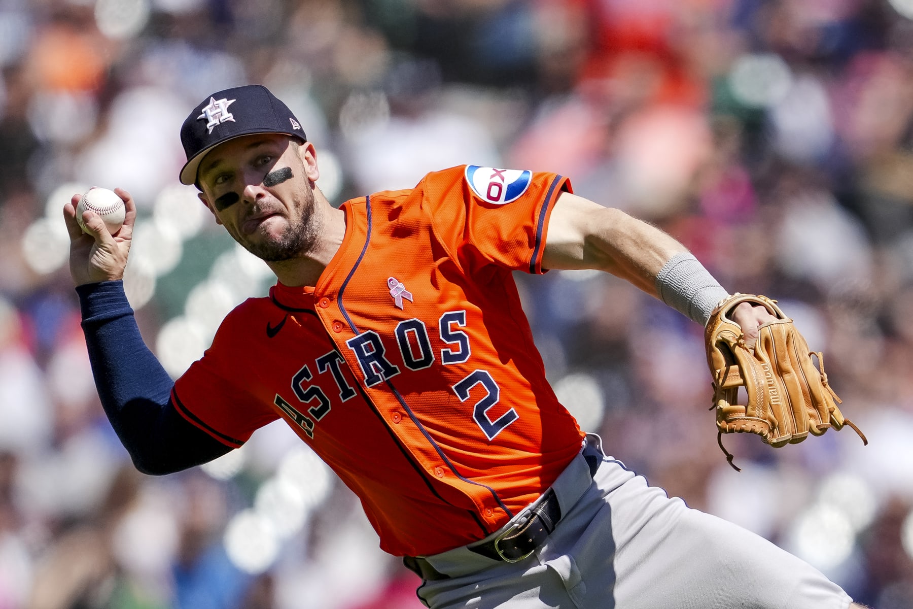 DETROIT, MICHIGAN - MAY 12: Alex Bregman #2 of the Houston Astros throws the ball against the Detroit Tigers at Comerica Park on May 12, 2024 in Detroit, Michigan. (Photo by Nic Antaya/Getty Images)