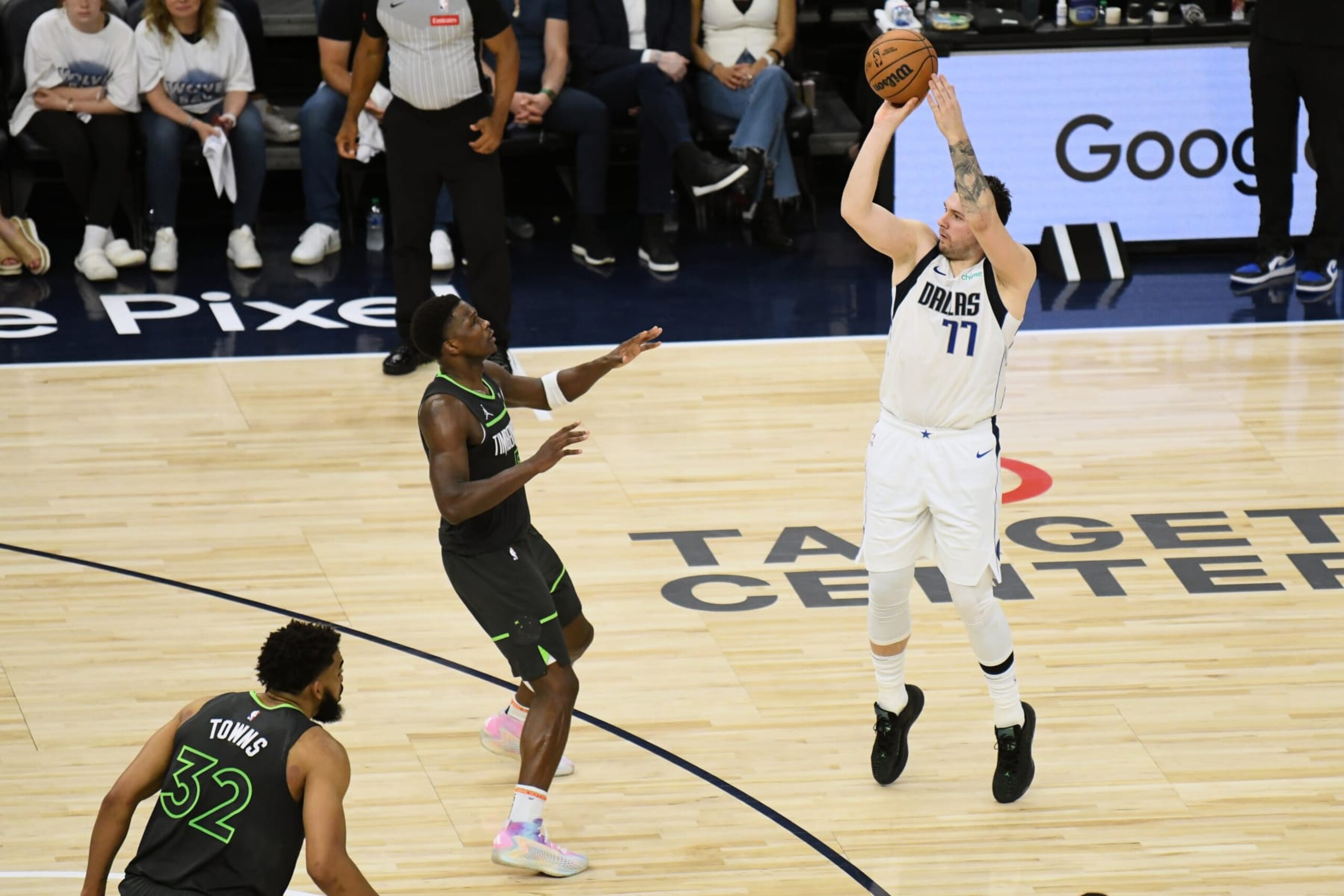 MINNEAPOLIS, MINNESOTA - MAY 30: Luka Doncic #77 of the Dallas Mavericks shoots a three point basket during the second quarter against the Minnesota Timberwolves in Game Five of the Western Conference Finals at Target Center on May 30, 2024 in Minneapolis, Minnesota. NOTE TO USER: User expressly acknowledges and agrees that, by downloading and or using this photograph, User is consenting to the terms and conditions of the Getty Images License Agreement. (Photo by Stephen Maturen/Getty Images)
