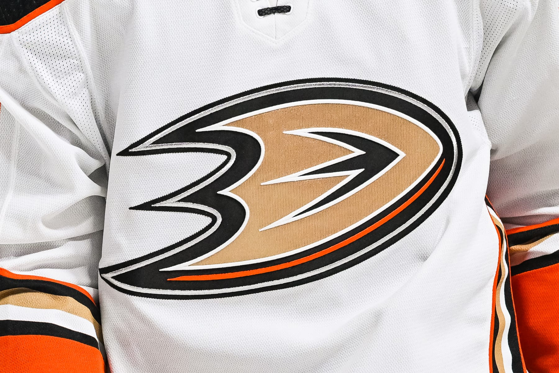 MONTREAL, QC - JANUARY 27: View of a Anaheim Ducks logo on a jersey during the Anaheim Ducks versus the Montreal Canadiens game on January 27, 2022, at Bell Centre in Montreal, QC (Photo by David Kirouac/Icon Sportswire via Getty Images)