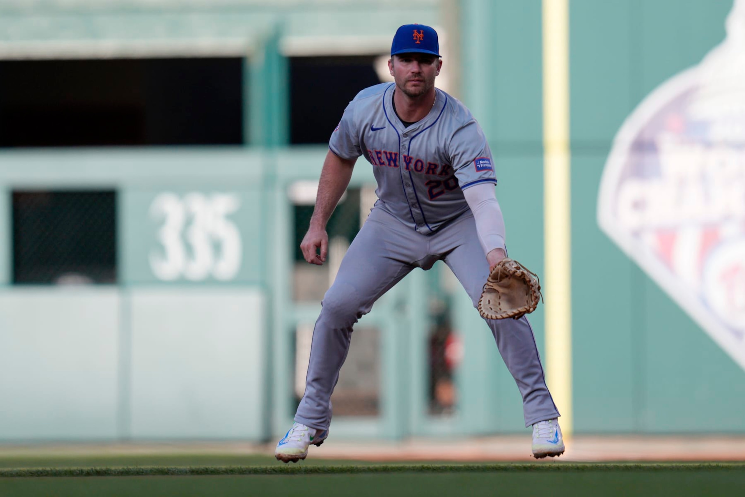WASHINGTON, DC - JUNE 03: Pete Alonso #20 of the New York Mets waits for a pitch to the Washington Nationals during the first inning at Nationals Park on June 03, 2024 in Washington, DC. (Photo by Jess Rapfogel/Getty Images)