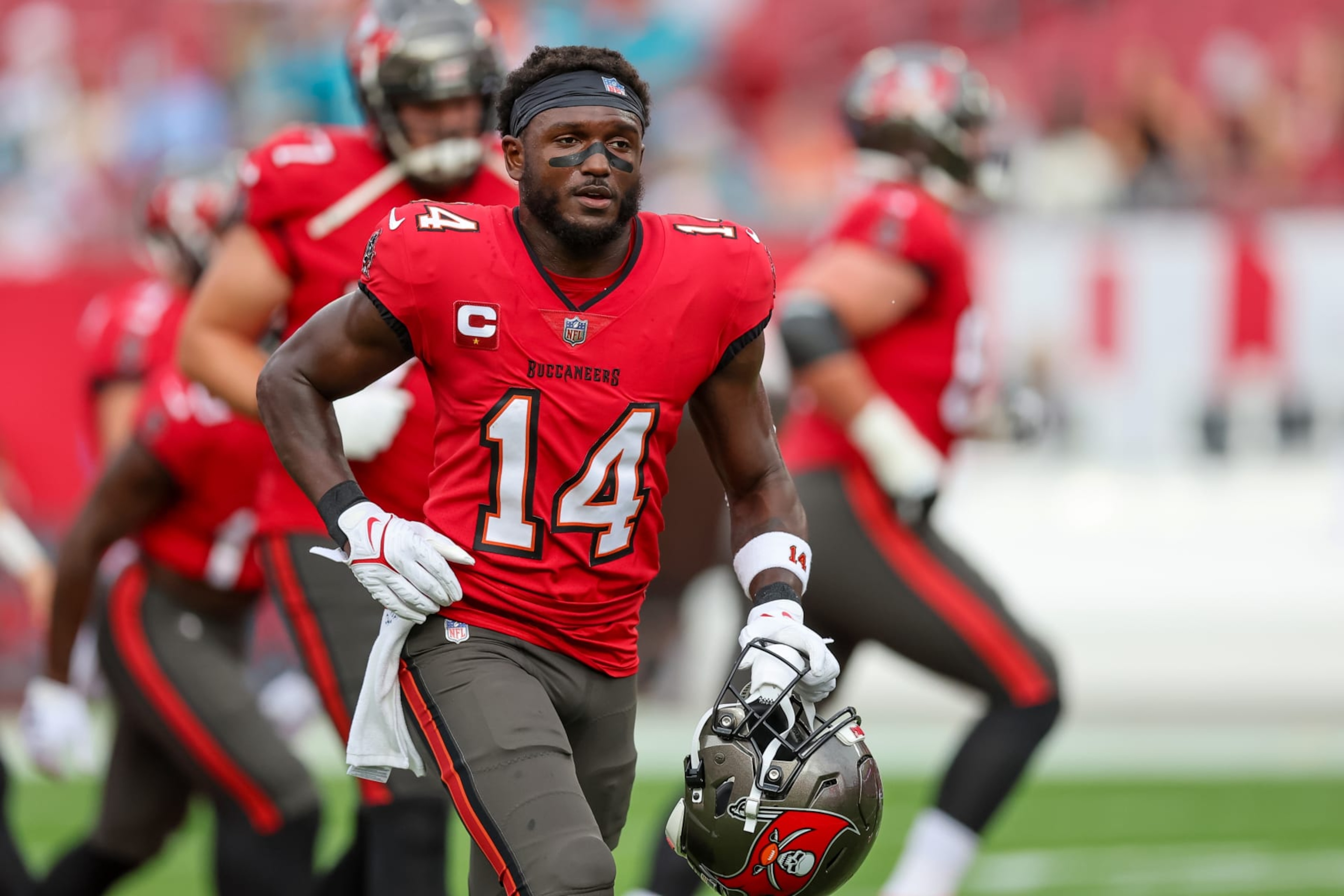 Tampa Bay Buccaneers wide receiver Chris Godwin Tampa Bay Buccaneers wide receiver Chris Godwin