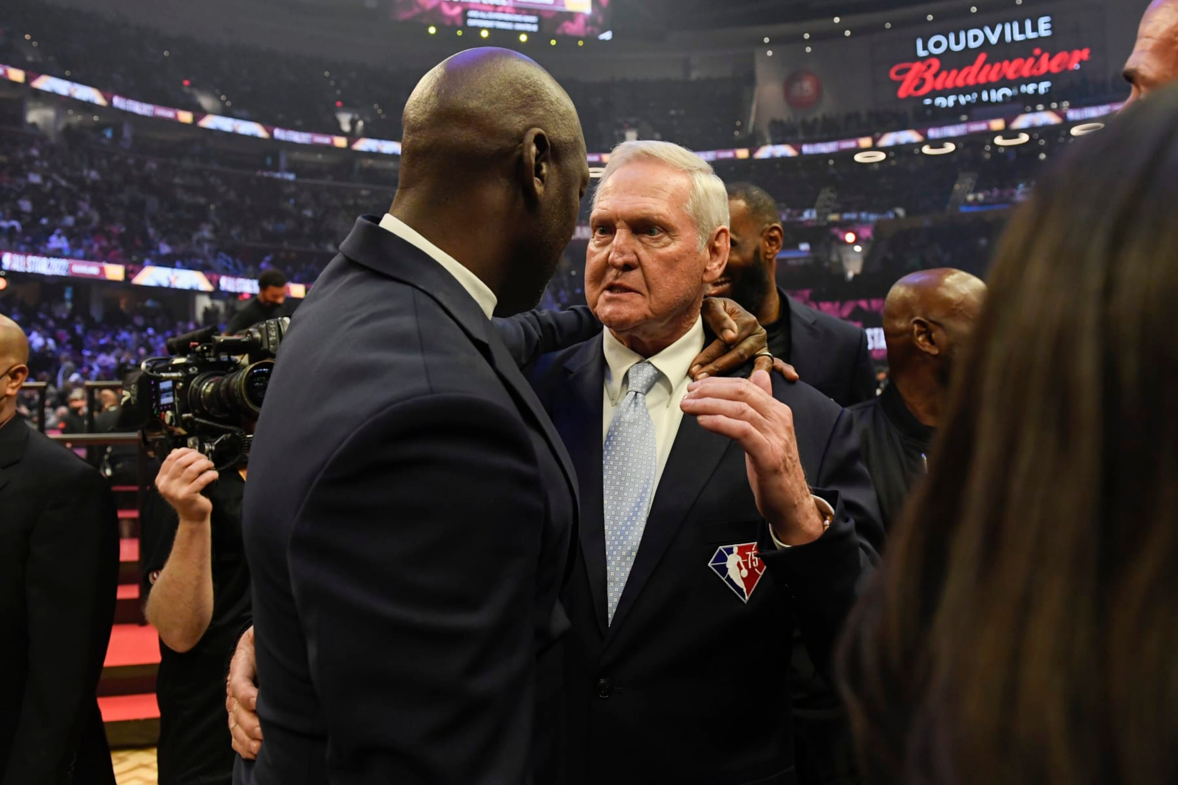 CLEVELAND, OH - FEBRUARY 20: NBA Legends, Michael Jordan and Jerry West talk during the 71st NBA All-Star Game as part of 2022 NBA All Star Weekend on February 20, 2022 at Wolstein Center in Cleveland, Ohio. NOTE TO USER: User expressly acknowledges and agrees that, by downloading and/or using this Photograph, user is consenting to the terms and conditions of the Getty Images License Agreement. Mandatory Copyright Notice: Copyright 2022 NBAE (Photo by Juan Ocampo/NBAE via Getty Images) CLEVELAND, OH - FEBRUARY 20: NBA Legends, Michael Jordan and Jerry West talk during the 71st NBA All-Star Game as part of 2022 NBA All Star Weekend on February 20, 2022 at Wolstein Center in Cleveland, Ohio. NOTE TO USER: User expressly acknowledges and agrees that, by downloading and/or using this Photograph, user is consenting to the terms and conditions of the Getty Images License Agreement. Mandatory Copyright Notice: Copyright 2022 NBAE (Photo by Juan Ocampo/NBAE via Getty Images)