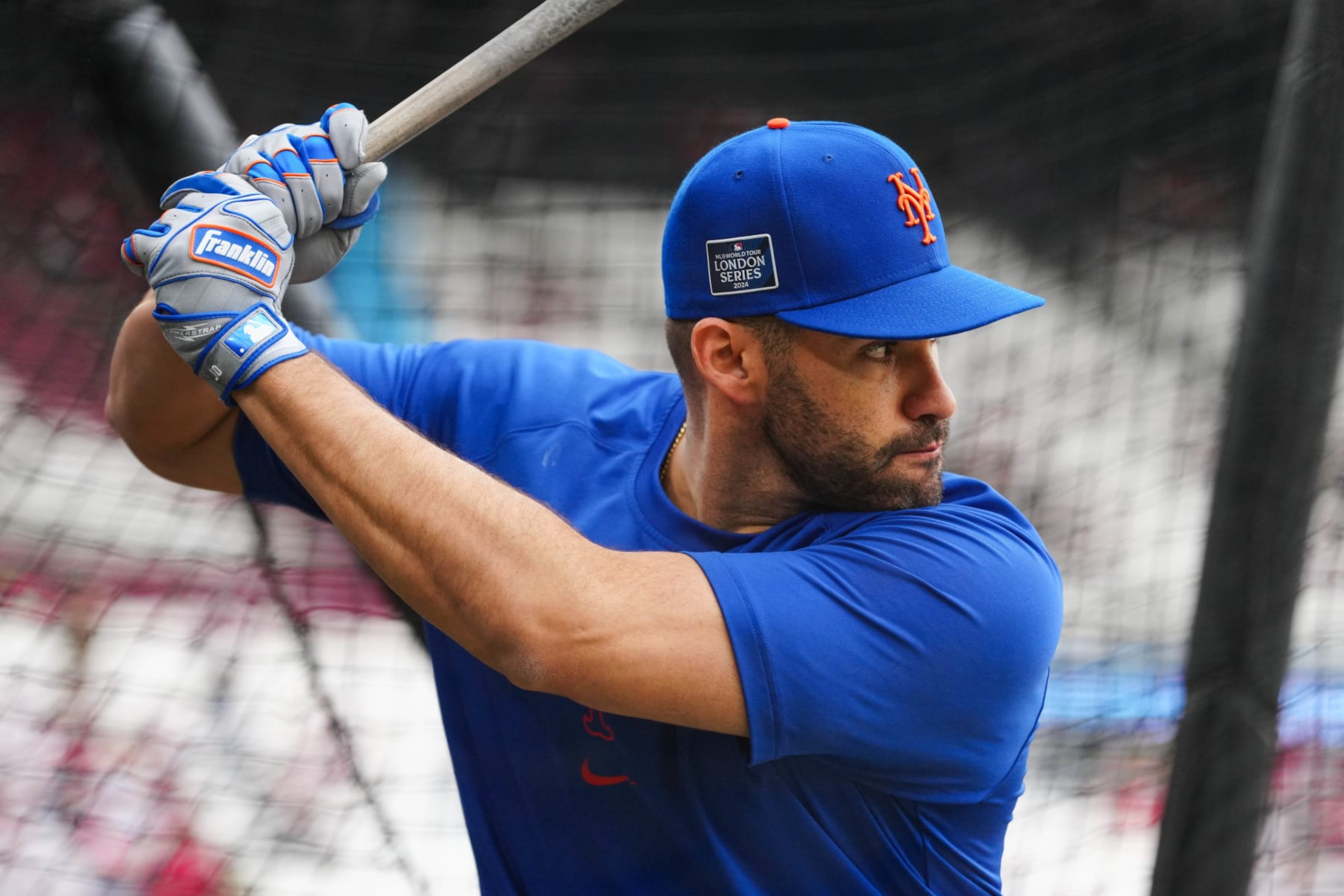 LONDON, ENGLAND - JUNE 09: J.D. Martinez #28 of the New York Mets takes batting practice prior to the 2024 London Series game between the New York Mets and the Philadelphia Phillies at London Stadium on Sunday, June 9, 2024 in London, England. (Photo by Mary DeCicco/MLB Photos via Getty Images) LONDON, ENGLAND - JUNE 09: J.D. Martinez #28 of the New York Mets takes batting practice prior to the 2024 London Series game between the New York Mets and the Philadelphia Phillies at London Stadium on Sunday, June 9, 2024 in London, England. (Photo by Mary DeCicco/MLB Photos via Getty Images)