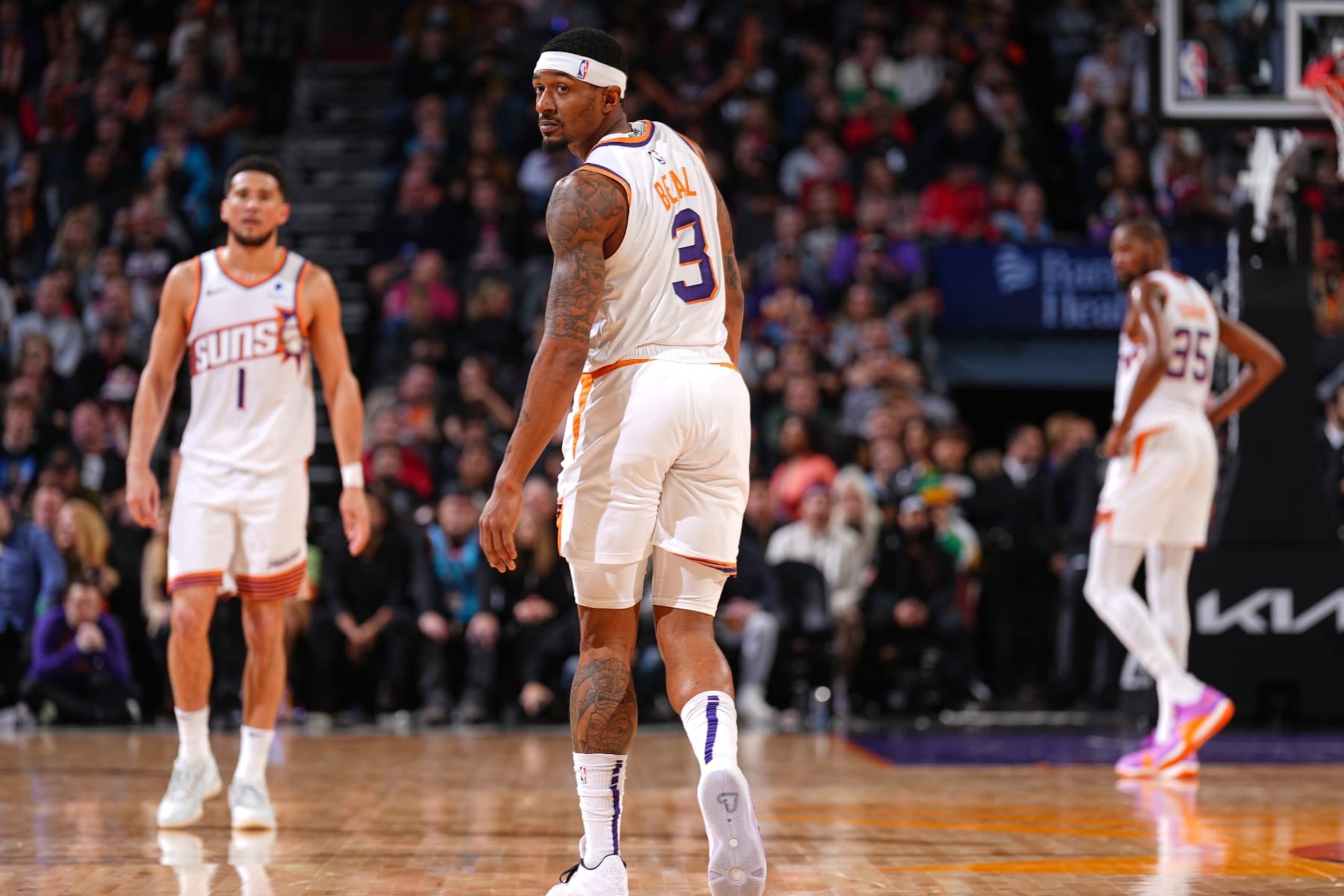 PHOENIX, AZ - JANUARY 22: Bradley Beal #3 of the Phoenix Suns looks on during the game against the Chicago Bulls on January 22, 2024 at Footprint Center in Phoenix, Arizona. NOTE TO USER: User expressly acknowledges and agrees that, by downloading and or using this photograph, user is consenting to the terms and conditions of the Getty Images License Agreement. Mandatory Copyright Notice: Copyright 2024 NBAE (Photo by Garrett Ellwood/NBAE via Getty Images)