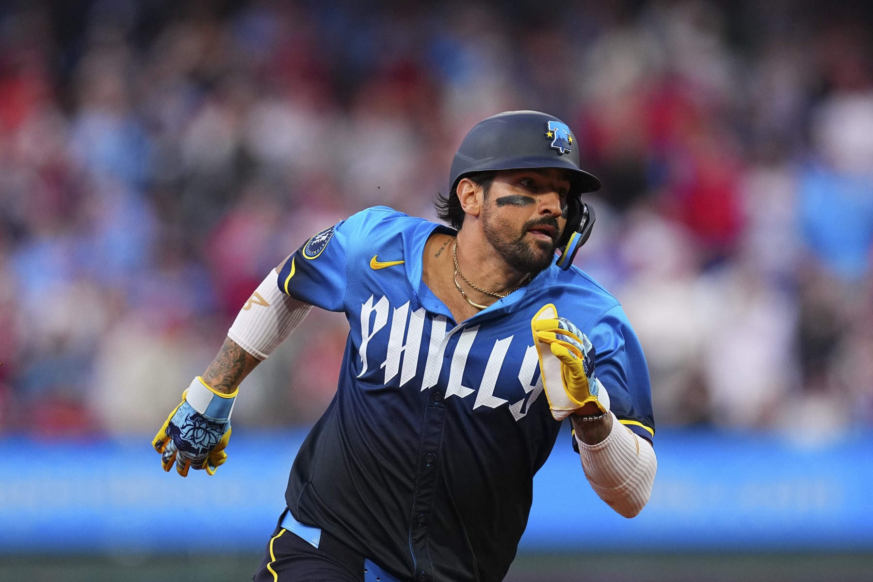 PHILADELPHIA, PENNSYLVANIA - MAY 17: Nick Castellanos #8 of the Philadelphia Phillies runs to third against the Washington Nationals at Citizens Bank Park on May 17, 2024 in Philadelphia, Pennsylvania. The Phillies defeated the Nationals 4-2. (Photo by Mitchell Leff/Getty Images)