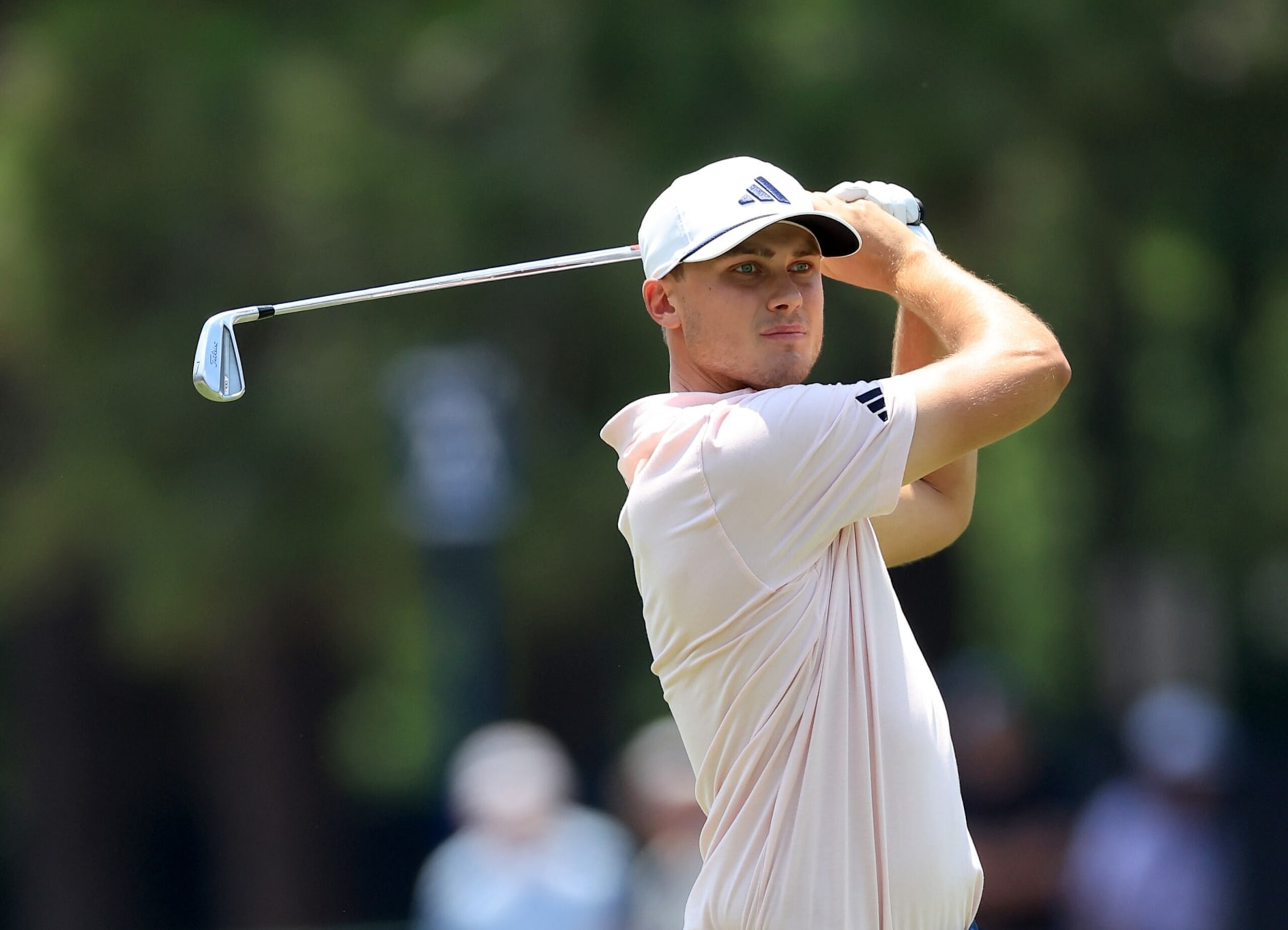 PINEHURST, NORTH CAROLINA - JUNE 14: Ludvig Aberg of Sweden plays his second shot on the second hole during the second round of the 2024 U.S. Open on The No.2 Course at The Pinehurst Resort on June 14, 2024 in Pinehurst, North Carolina. (Photo by David Cannon/Getty Images)