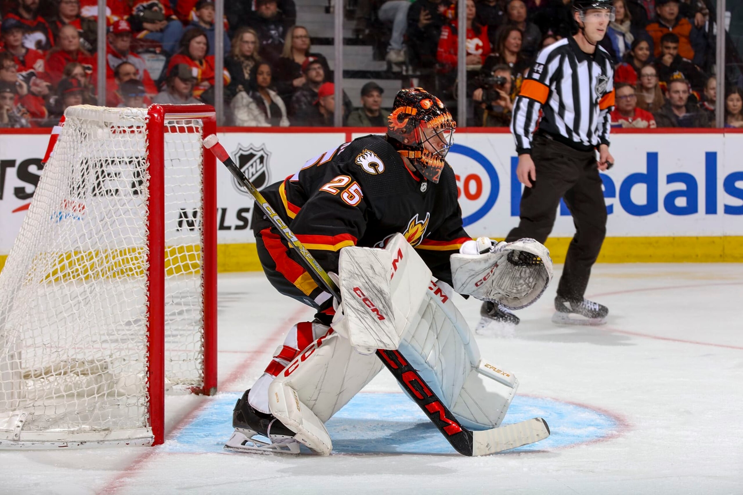 CALGARY, AB - APRIL 2: Jacob Markstrom #25 of the Calgary Flames in net against the Anaheim Ducks at Scotiabank Saddledome on April 2, 2024 in Calgary, Alberta, Canada. (Photo by Gerry Thomas/NHLI via Getty Images) CALGARY, AB - APRIL 2: Jacob Markstrom #25 of the Calgary Flames in net against the Anaheim Ducks at Scotiabank Saddledome on April 2, 2024 in Calgary, Alberta, Canada. (Photo by Gerry Thomas/NHLI via Getty Images)