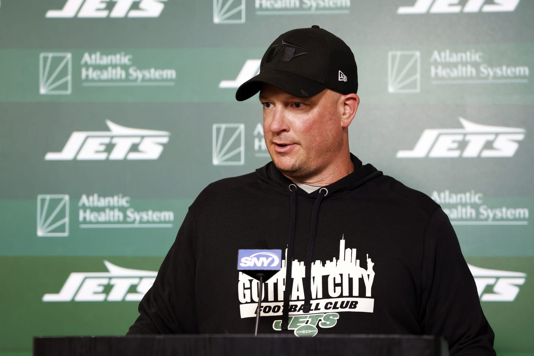 FLORHAM PARK, NEW JERSEY - MAY 21: Offensive coordinator Nathaniel Hackett of the New York Jets speaks to the media during the New York Jets OTA Offseason Workout at Atlantic Health Jets Training Center on May 21, 2024 in Florham Park, New Jersey. (Photo by Sarah Stier/Getty Images)