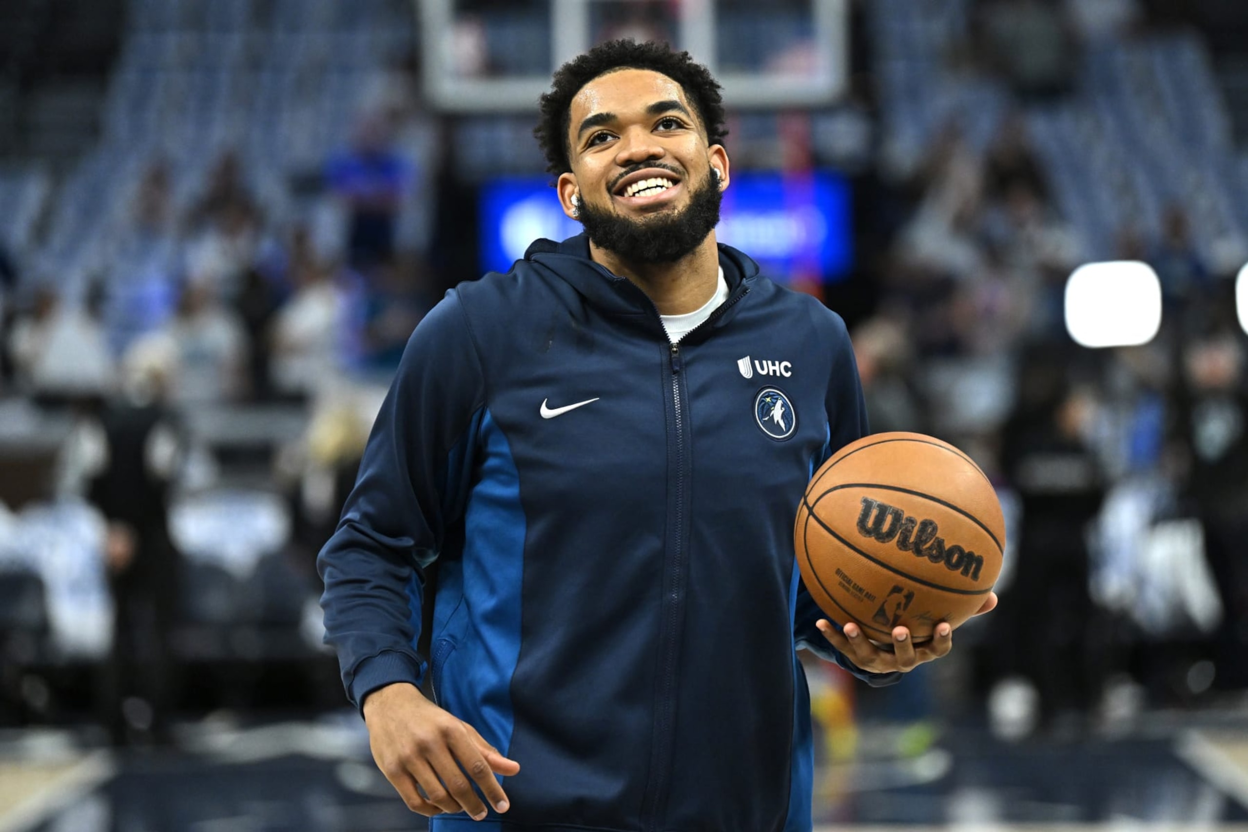 MINNEAPOLIS, MINNESOTA - MAY 30: Karl-Anthony Towns #32 of the Minnesota Timberwolves warms up prior to Game Five of the Western Conference Finals against the Dallas Mavericks at Target Center on May 30, 2024 in Minneapolis, Minnesota. NOTE TO USER: User expressly acknowledges and agrees that, by downloading and or using this photograph, User is consenting to the terms and conditions of the Getty Images License Agreement. (Photo by Stephen Maturen/Getty Images)