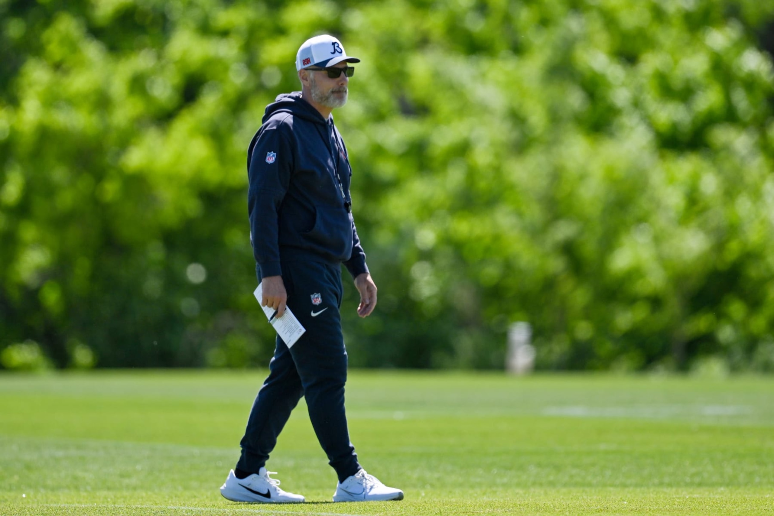 LAKE FOREST, ILLINOIS - JUNE 06: Head coach Matt Eberflus of the Chicago Bears looks on during the Chicago Bears mandatory minicamp at Halas Hall on June 06, 2024 in Lake Forest, Illinois. (Photo by Quinn Harris/Getty Images)