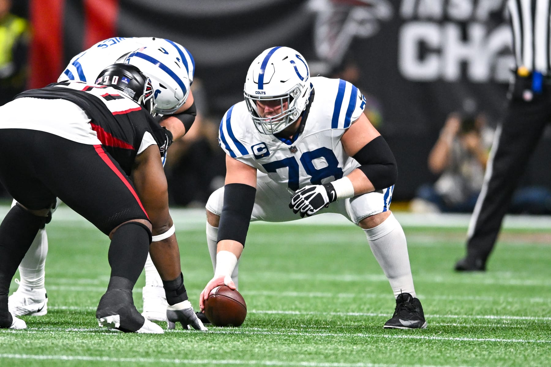 ATLANTA, GA  DECEMBER 24:  Indianapolis center Ryan Kelly (78) prepares to snap the ball during the NFL game between the Indianapolis Colts and the Atlanta Falcons on December 24th, 2023 at Mercedes-Benz Stadium in Atlanta, GA.  (Photo by Rich von Biberstein/Icon Sportswire via Getty Images)