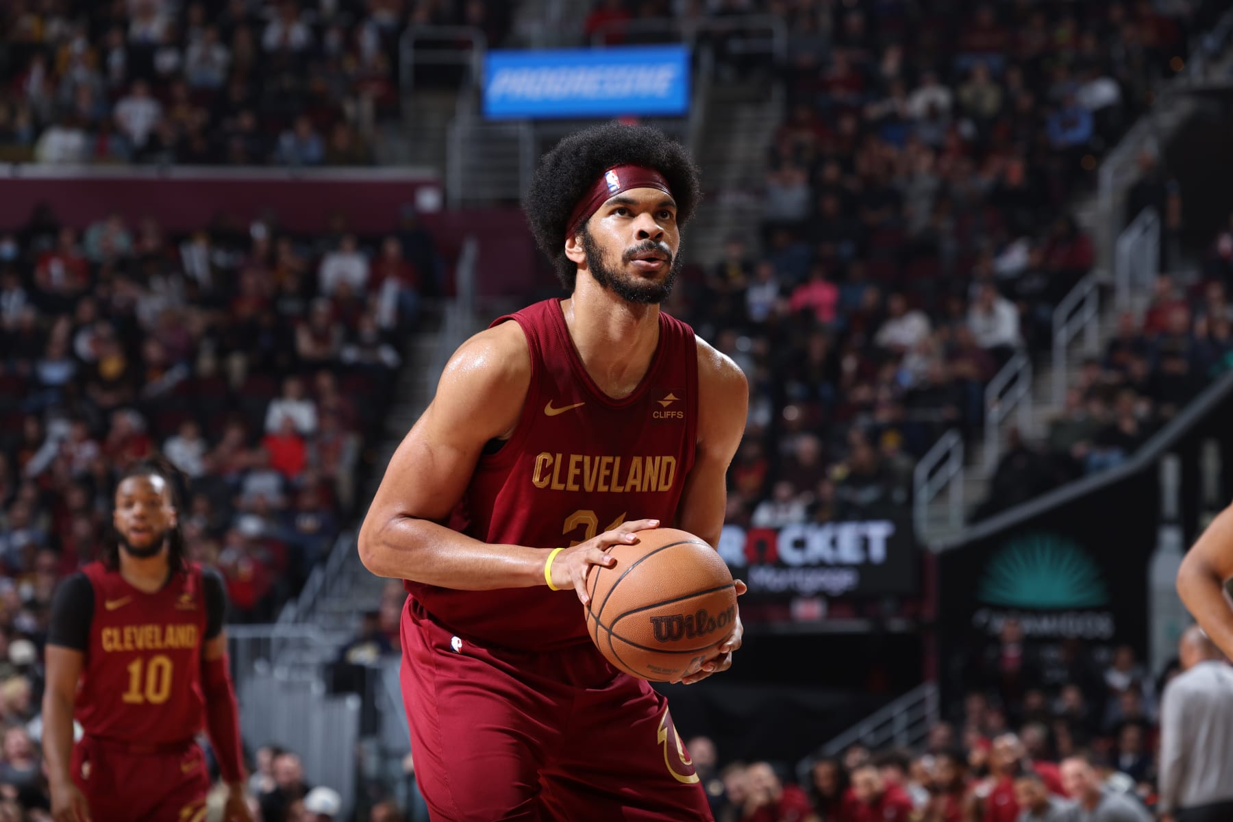 CLEVELAND, OH - APRIL 12: Jarrett Allen #31 of the Cleveland Cavaliers shoots a free throw during the game against the Indiana Pacers on April 12, 2024 at Rocket Mortgage FieldHouse in Cleveland, Ohio. NOTE TO USER: User expressly acknowledges and agrees that, by downloading and/or using this Photograph, user is consenting to the terms and conditions of the Getty Images License Agreement. Mandatory Copyright Notice: Copyright 2024 NBAE (Photo by Jeff Haynes/NBAE via Getty Images)
