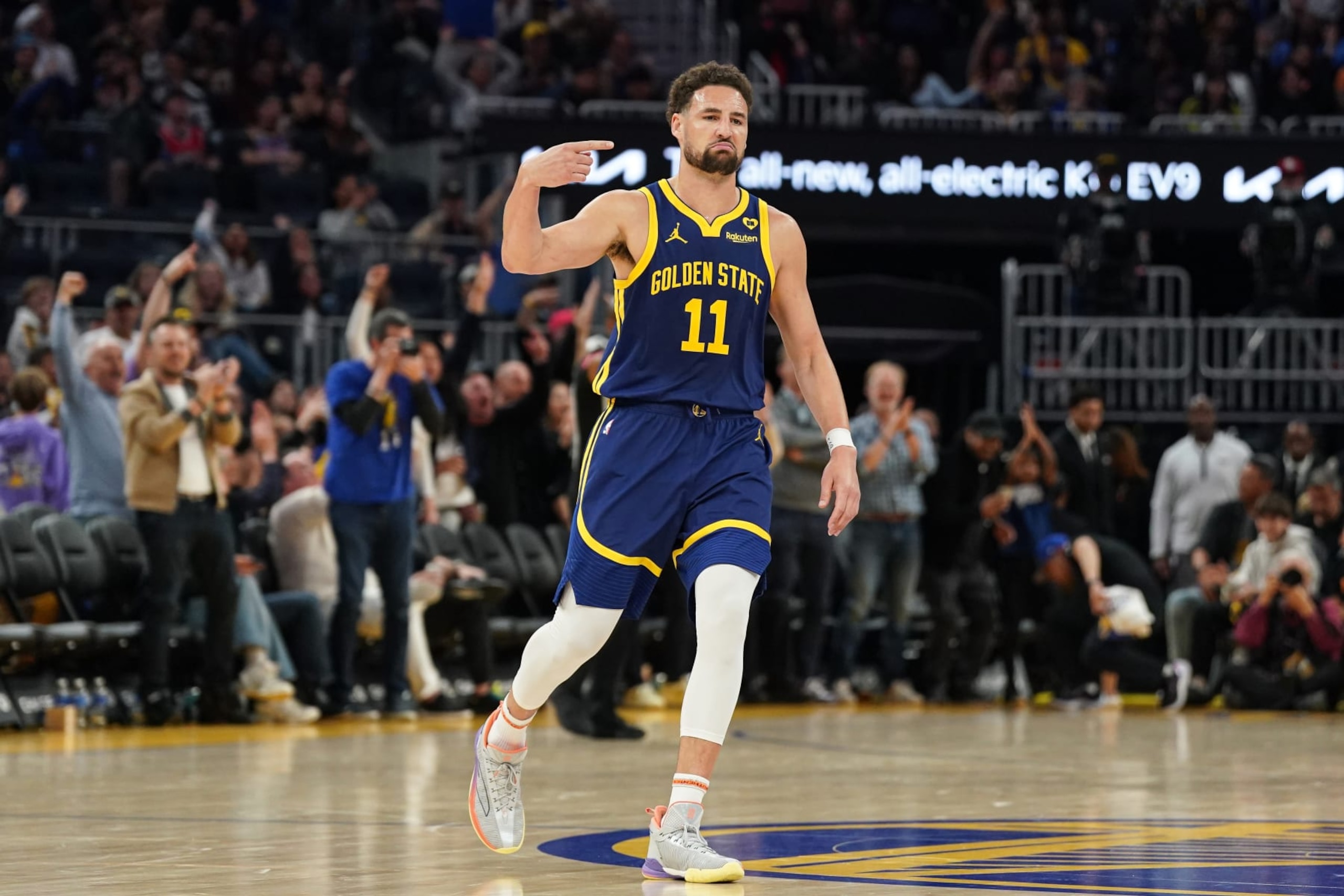 SAN FRANCISCO, CA - APRIL 12: Klay Thompson #11 of the Golden State Warriors reacts to making a basket in the third quarter against the New Orleans Pelicans at Chase Center on April 12, 2024 in San Francisco, California. NOTE TO USER: User expressly acknowledges and agrees that, by downloading and/or using this photograph, User is consenting to the terms and conditions of the Getty Images License Agreement. (Photo by Kavin Mistry/Getty Images)