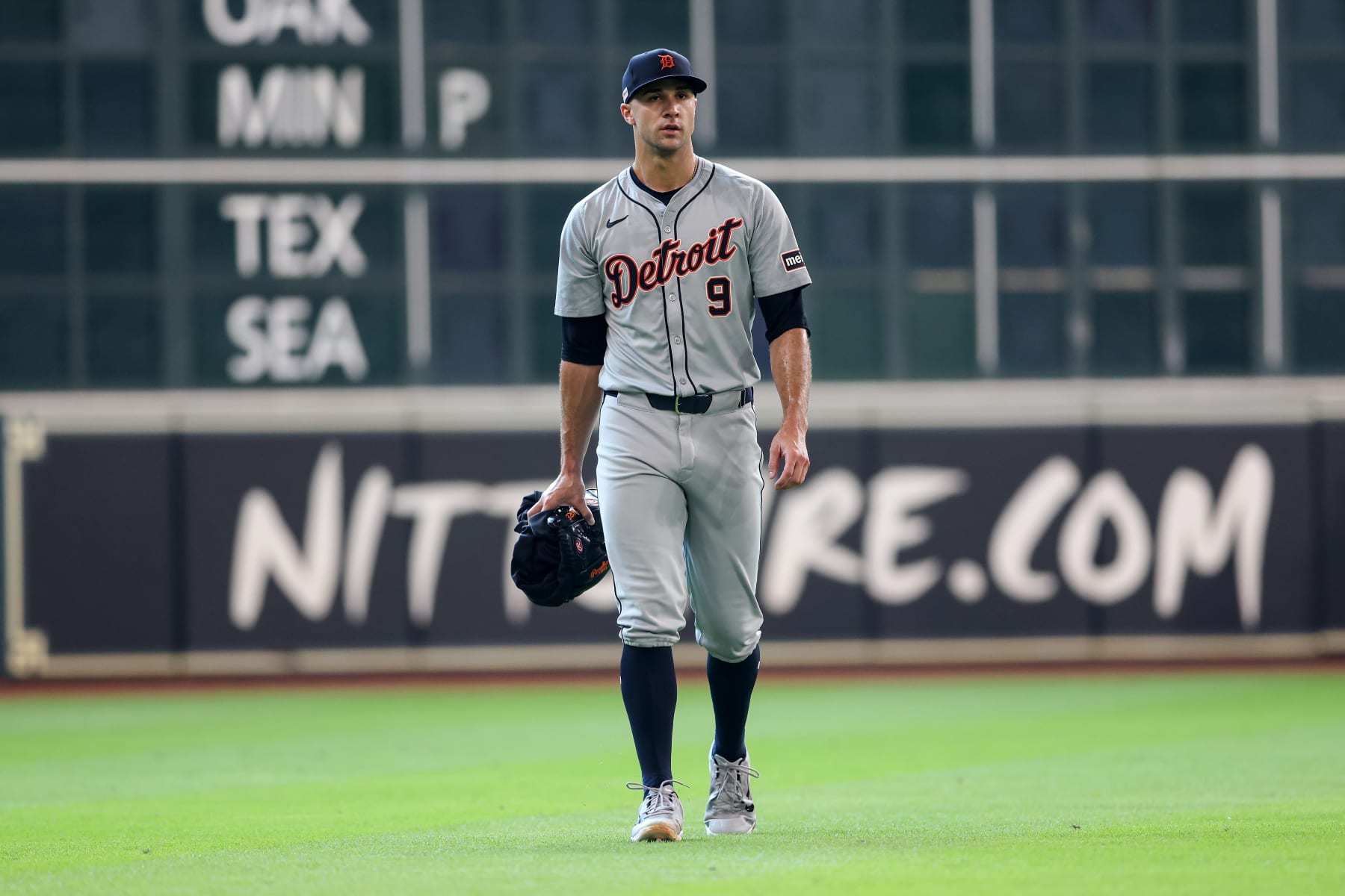 HOUSTON, TEXAS - JUNE 15: Jack Flaherty #9 of the Detroit Tigers walks to the dugout before the game against the Houston Astros at Minute Maid Park on June 15, 2024 in Houston, Texas. (Photo by Tim Warner/Getty Images)