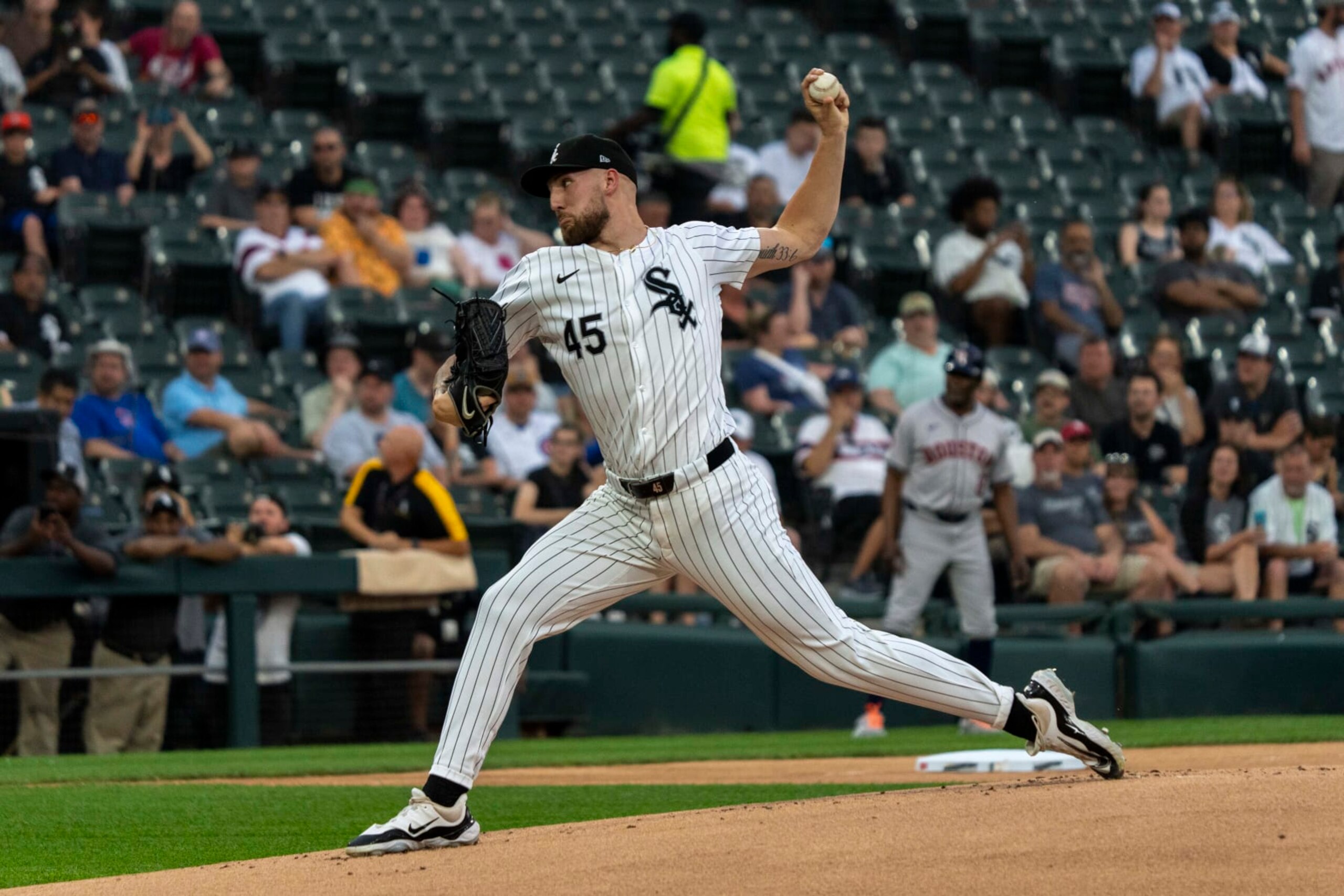 CHICAGO, IL - JUNE 19: Garrett Crochet #45 of the Chicago White Sox throws a pitch against the Houston Astros at Guaranteed Rate Field on June 18, 2024 in Chicago, Illinois. (Photo by Ben Hsu/Icon Sportswire via Getty Images) CHICAGO, IL - JUNE 19: Garrett Crochet #45 of the Chicago White Sox throws a pitch against the Houston Astros at Guaranteed Rate Field on June 18, 2024 in Chicago, Illinois. (Photo by Ben Hsu/Icon Sportswire via Getty Images)