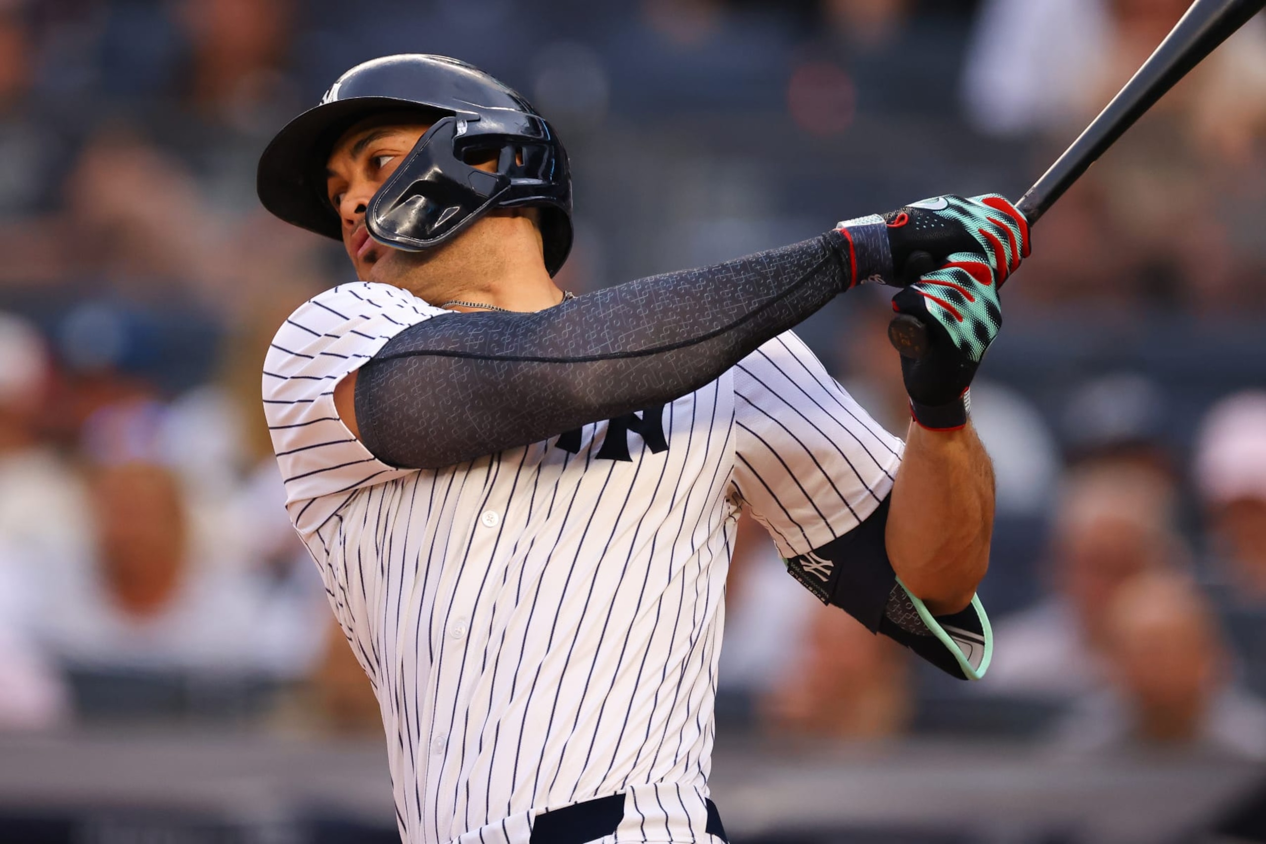 BRONX, NY - JUNE 21: Giancarlo Stanton #27 of the New York Yankees at bat during the game against the Atlanta Braves on June 21, 2024 at Yankee Stadium in Bronx, New York. (Photo by Rich Graessle/Icon Sportswire via Getty Images) BRONX, NY - JUNE 21: Giancarlo Stanton #27 of the New York Yankees at bat during the game against the Atlanta Braves on June 21, 2024 at Yankee Stadium in Bronx, New York. (Photo by Rich Graessle/Icon Sportswire via Getty Images)