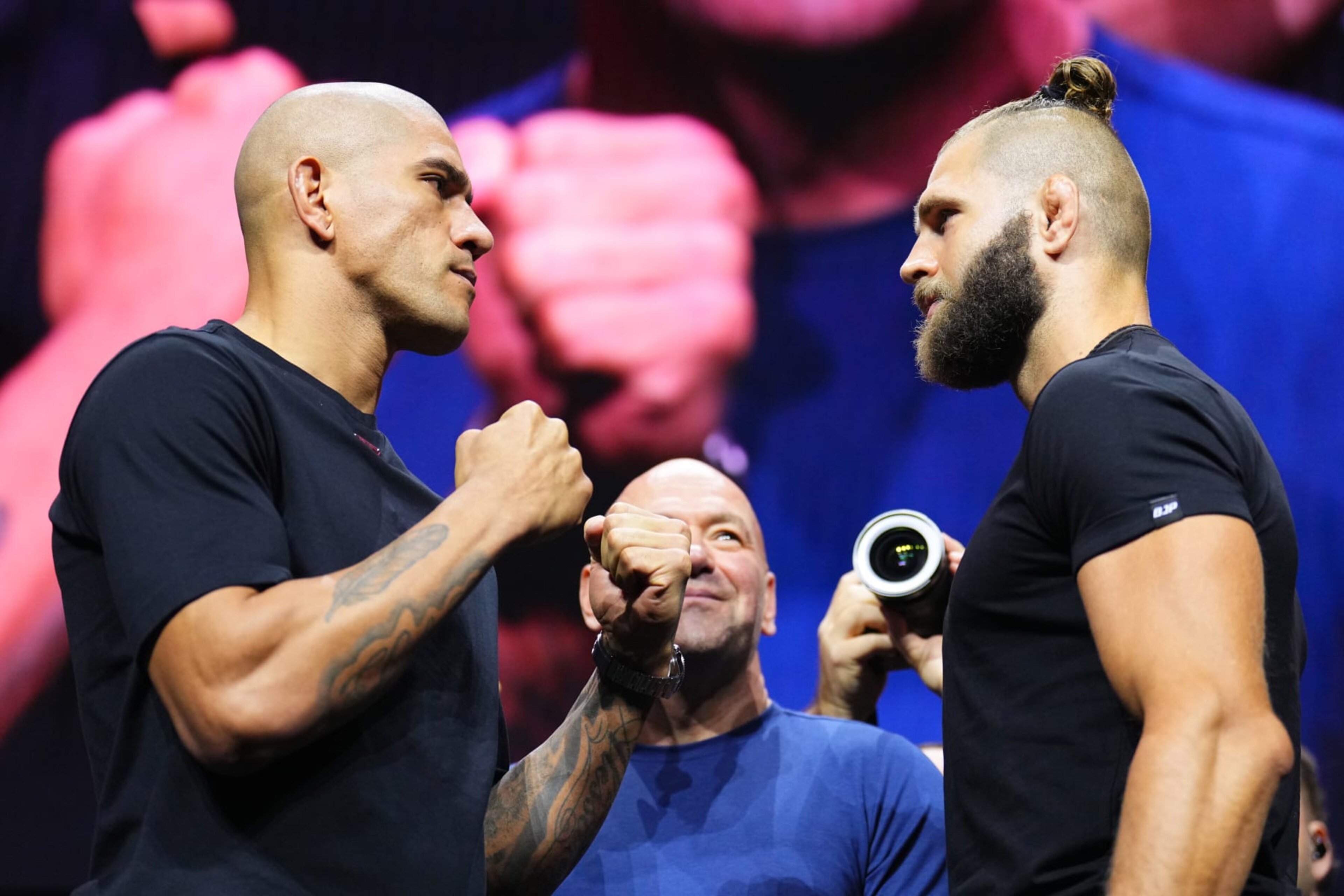 Alex Pereira squares off against Jiri Prochazka at UFC 303. Alex Pereira squares off against Jiri Prochazka at UFC 303.
