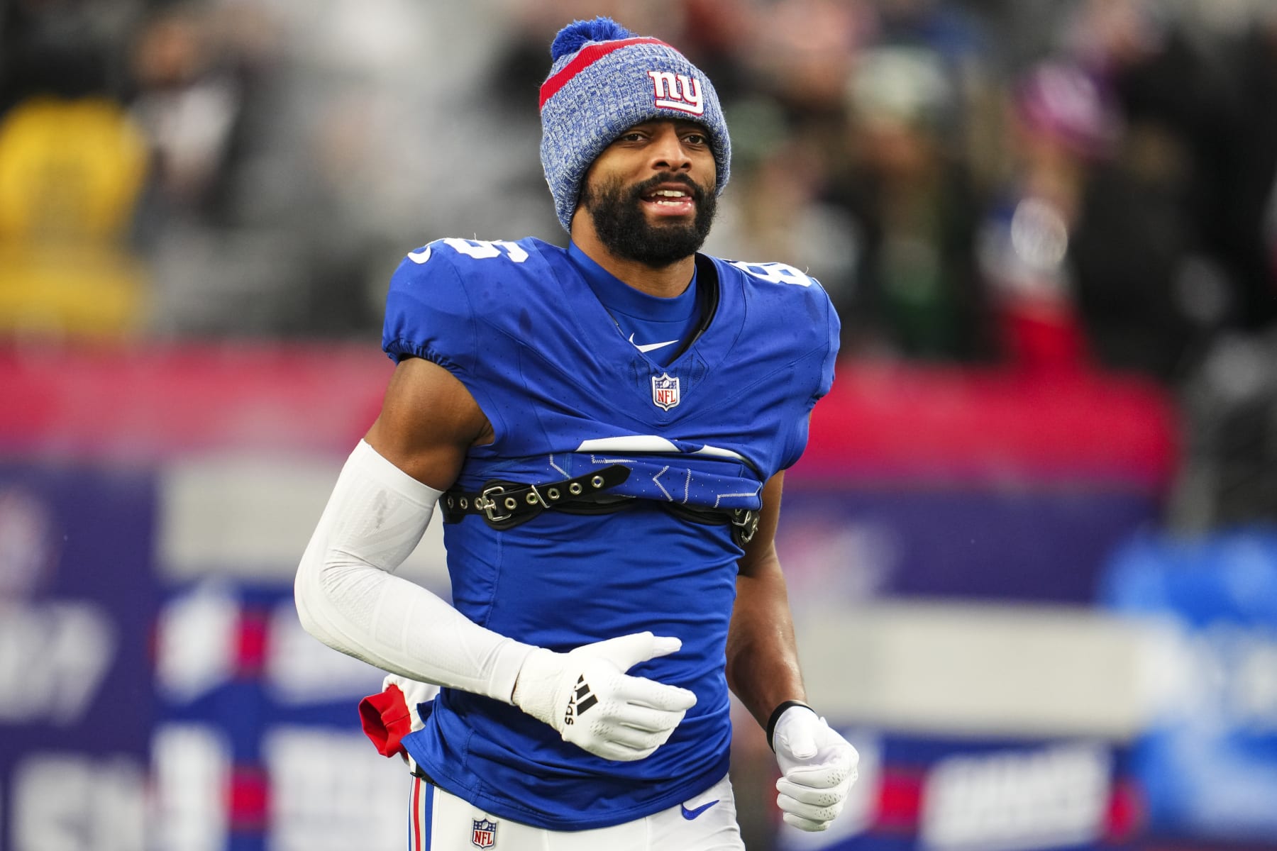 EAST RUTHERFORD, NJ - JANUARY 07: Darius Slayton #86 of the New York Giants runs out of the tunnel prior to an NFL football game against the Philadelphia Eagles at MetLife Stadium on January 7, 2024 in East Rutherford, New Jersey. (Photo by Cooper Neill/Getty Images)