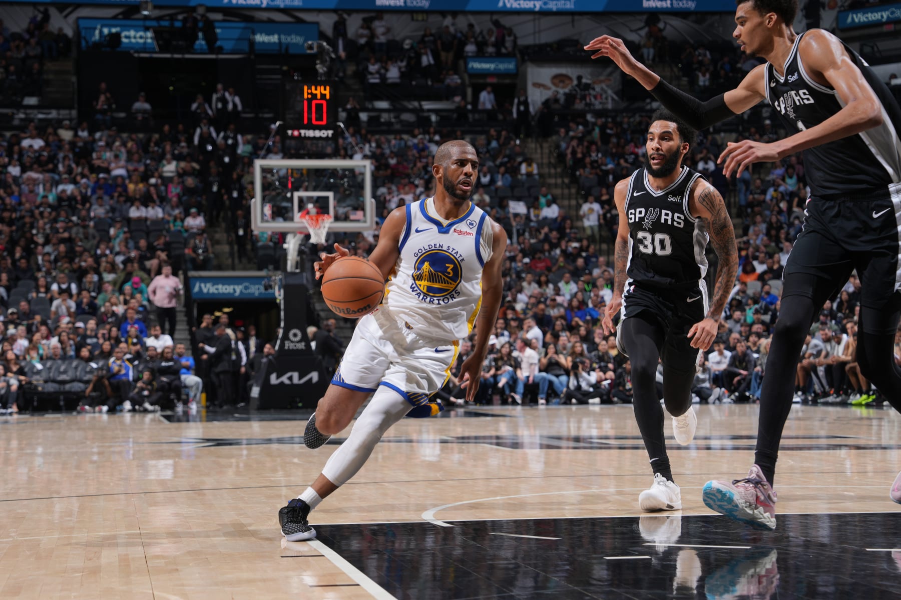 SAN ANTONIO, TX - MARCH 11: Chris Paul #3 of the Golden State Warriors dribbles the ball during the game against the San Antonio Spurs on March 11, 2024 at the AT&T Center in San Antonio, Texas. NOTE TO USER: User expressly acknowledges and agrees that, by downloading and or using this photograph, user is consenting to the terms and conditions of the Getty Images License Agreement. Mandatory Copyright Notice: Copyright 2024 NBAE (Photos by Jesse D. Garrabrant/NBAE via Getty Images)